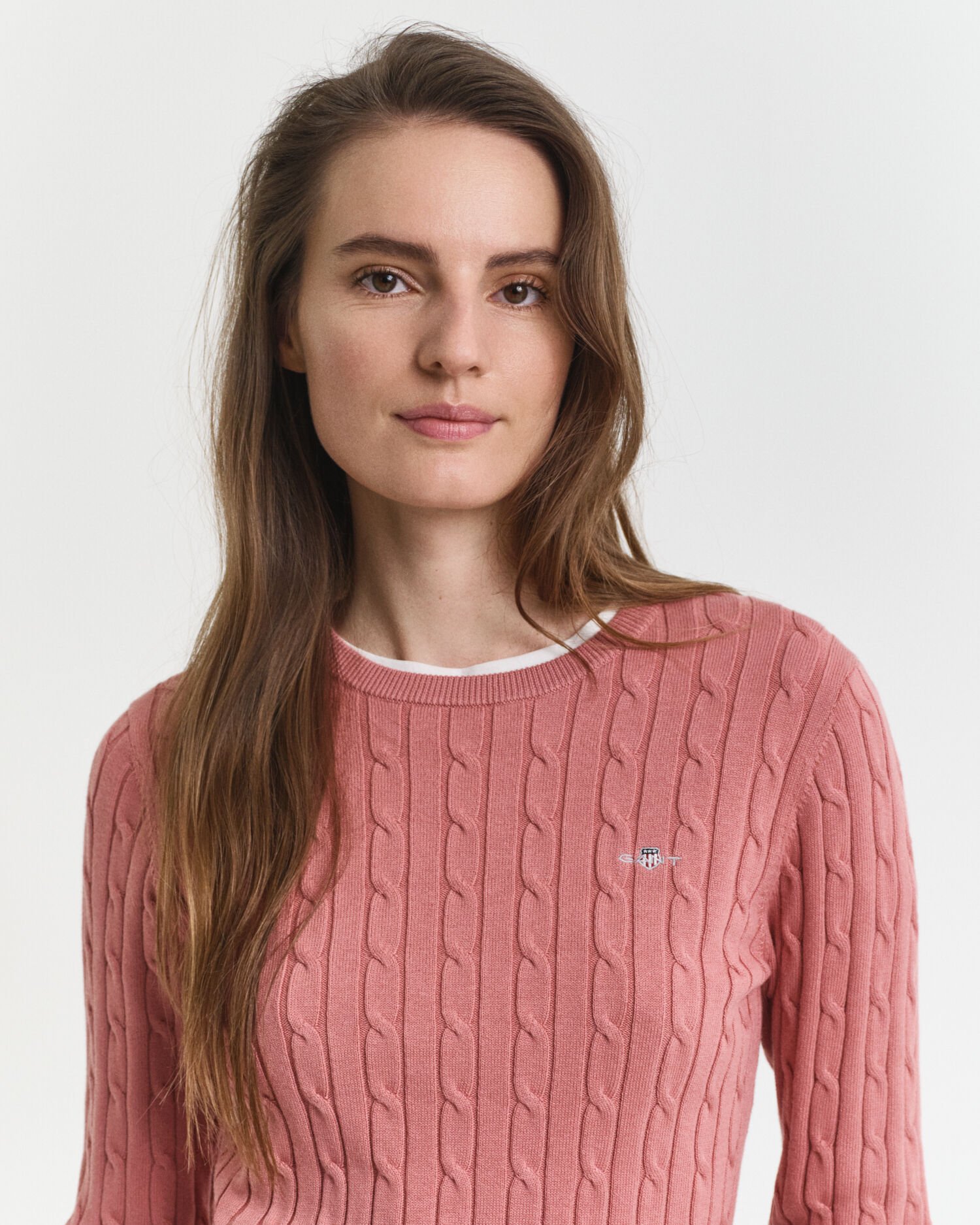 Kabelstickad tröja med rund hals