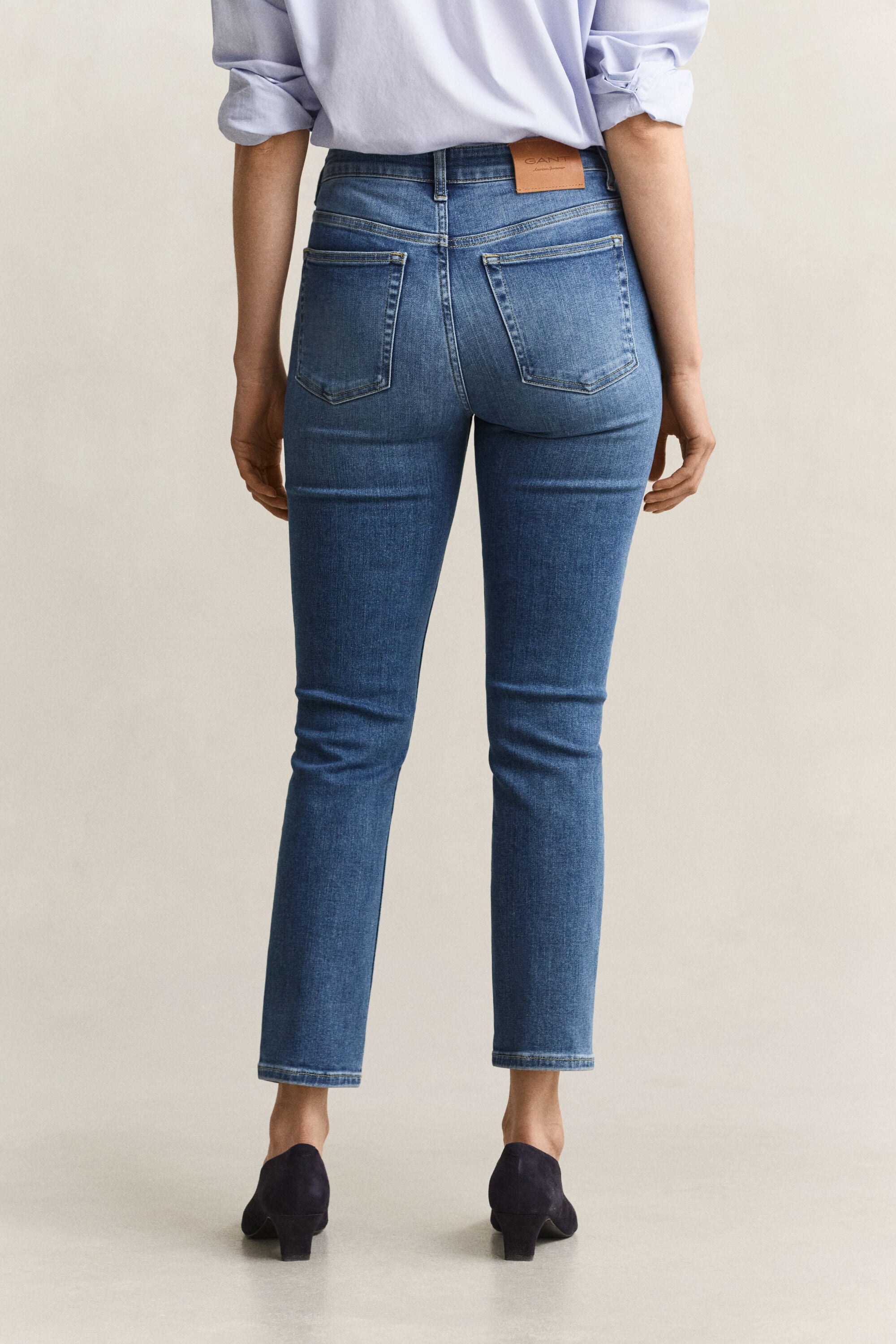 Korta stretchjeans