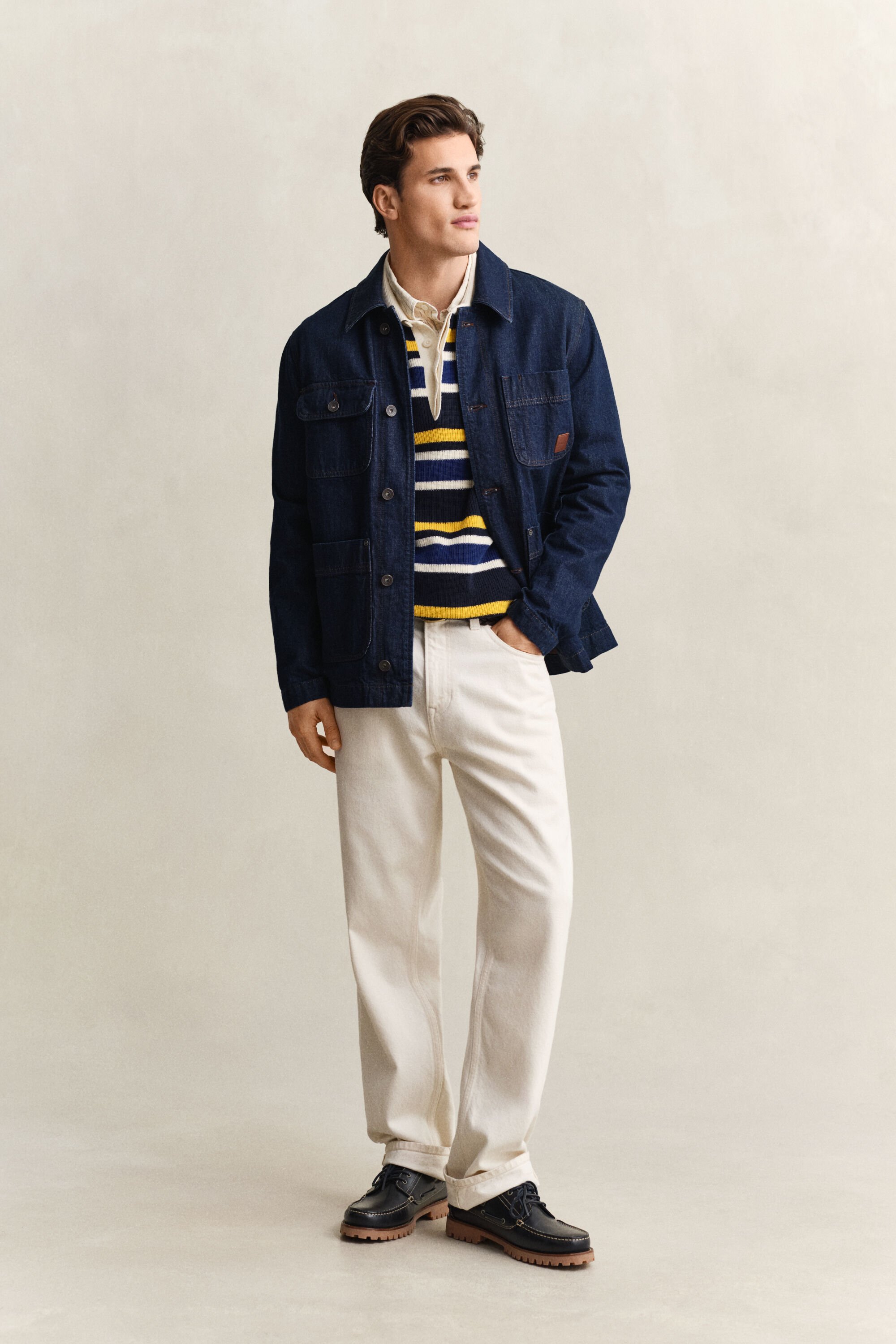 Randig ribbstickad pikétröja