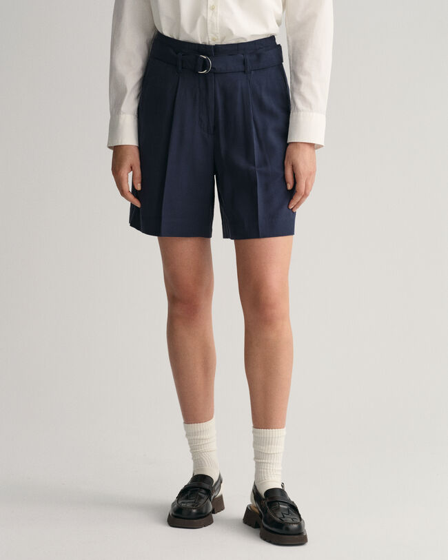 Relaxed fit shorts med b&auml;lte