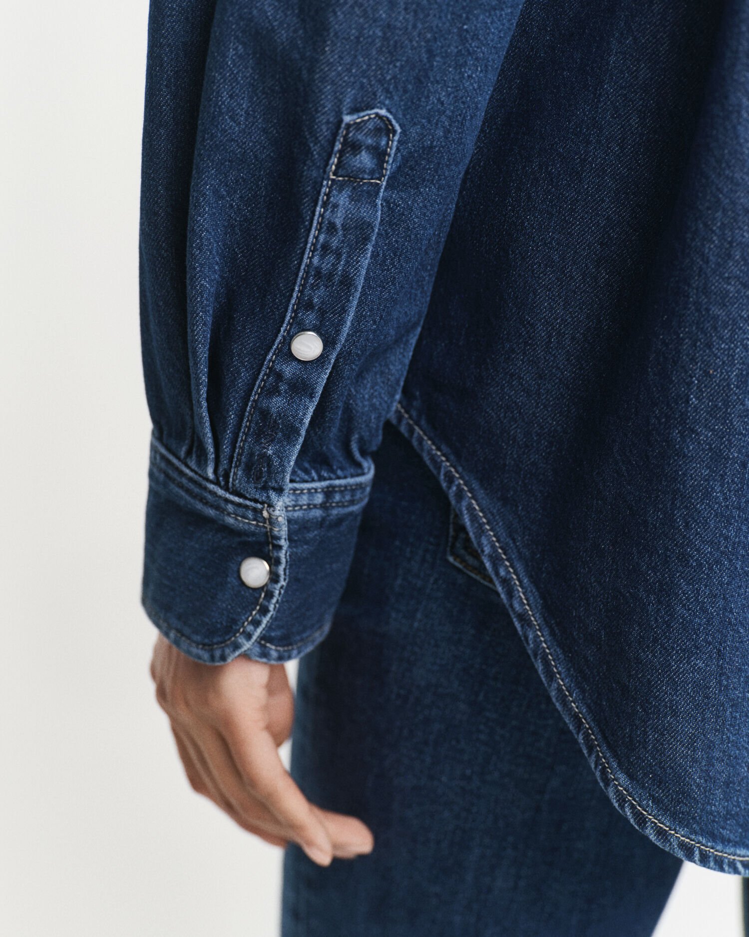 Relaxed fit denimskjorta med ficka
