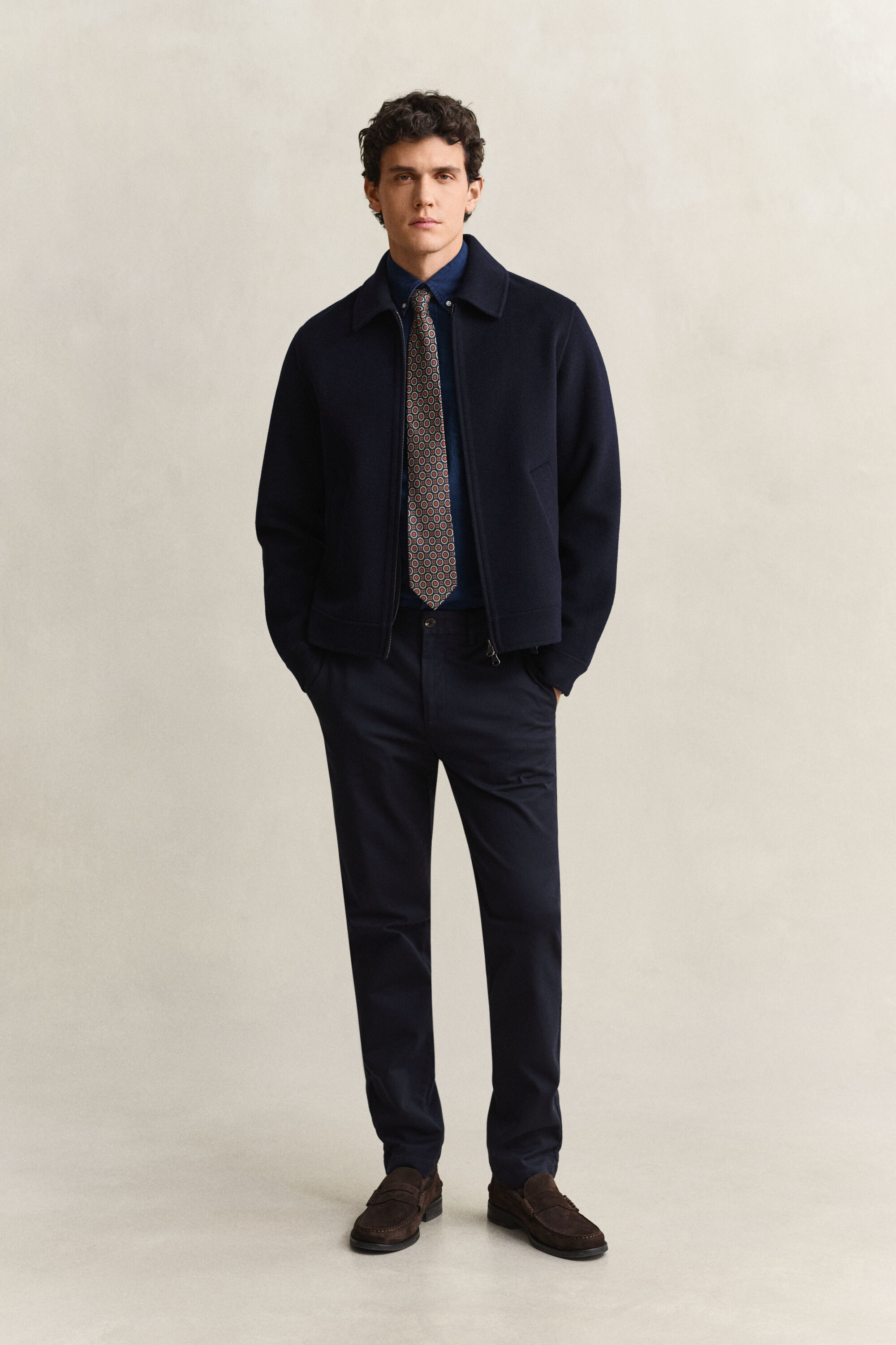 Eleganta chinos med slim fit
