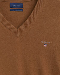 V-ringad tr&ouml;ja i superfin lammull