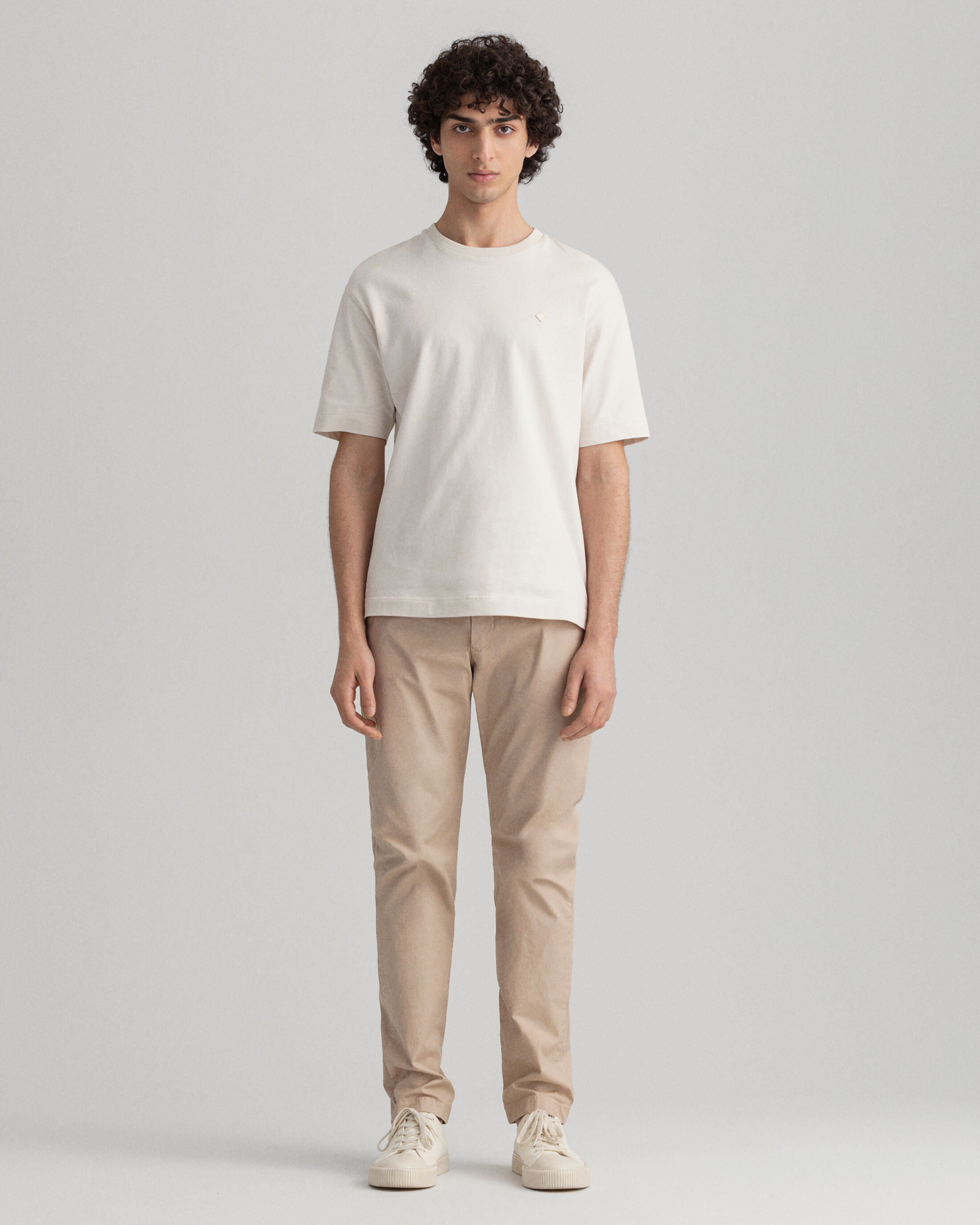  Hallden Slim fit Sunfaded chinos 