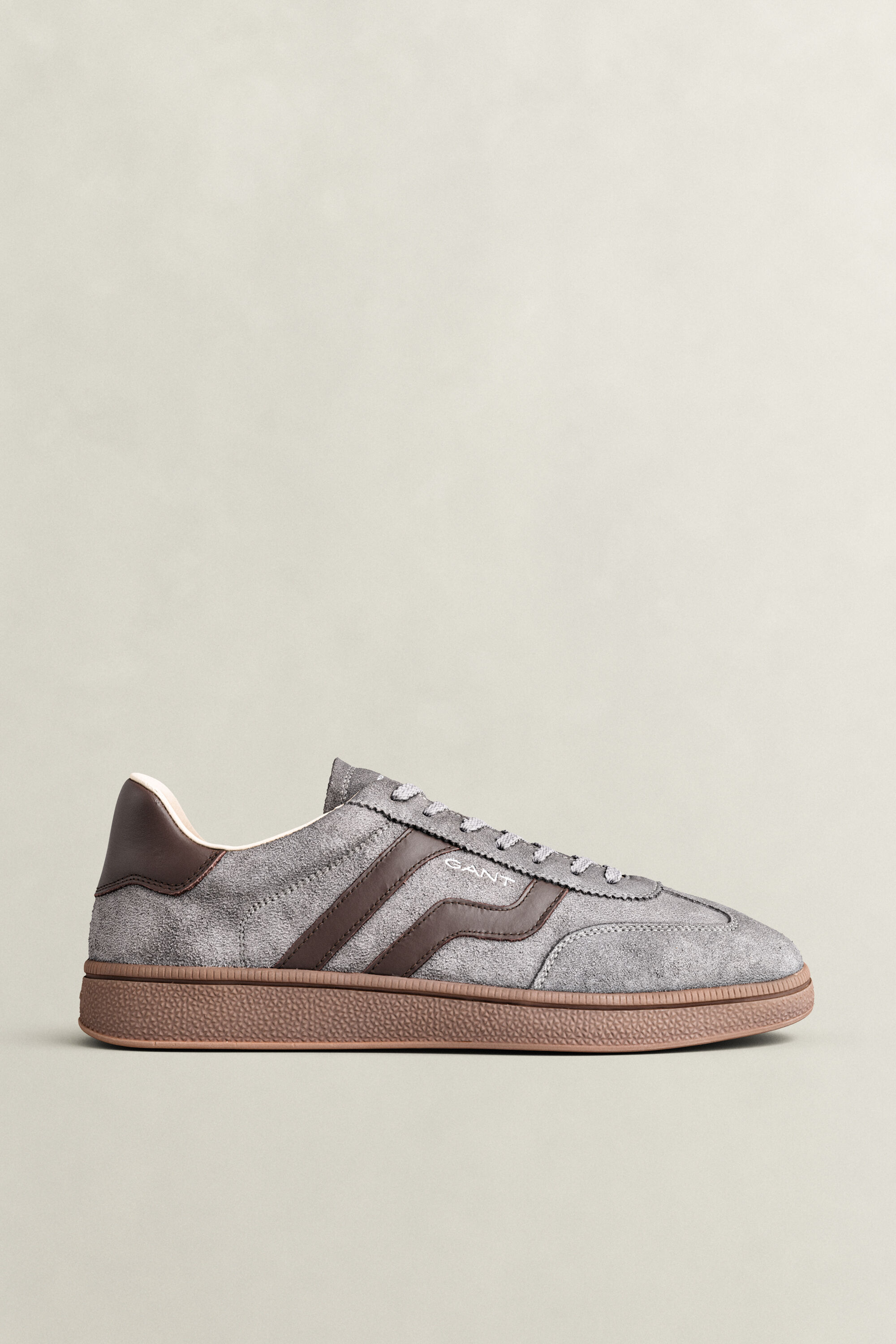 Cuzmo sneakers i mocka