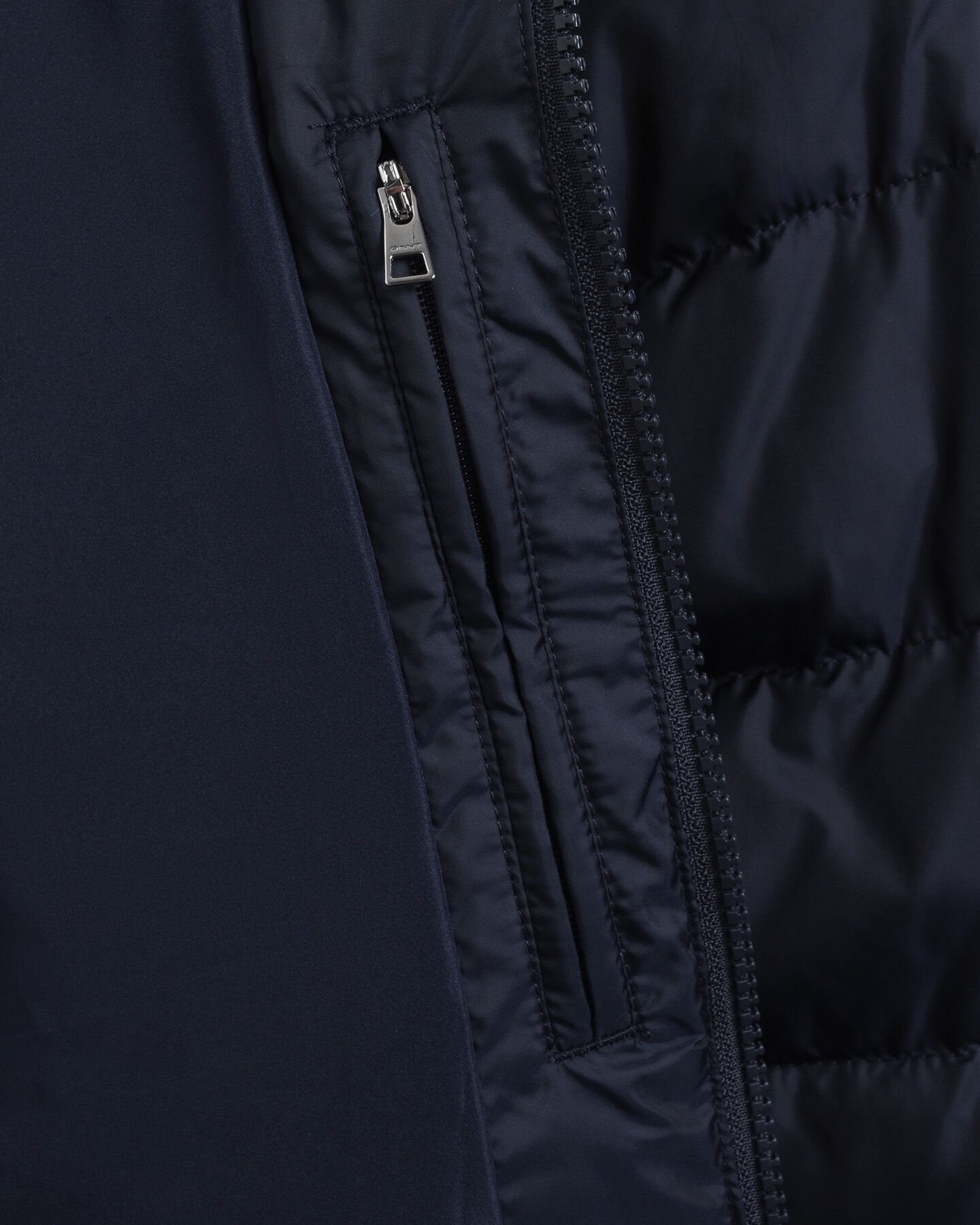 Teens l&auml;tt puffjacka