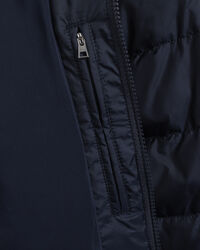 Teens l&auml;tt puffjacka