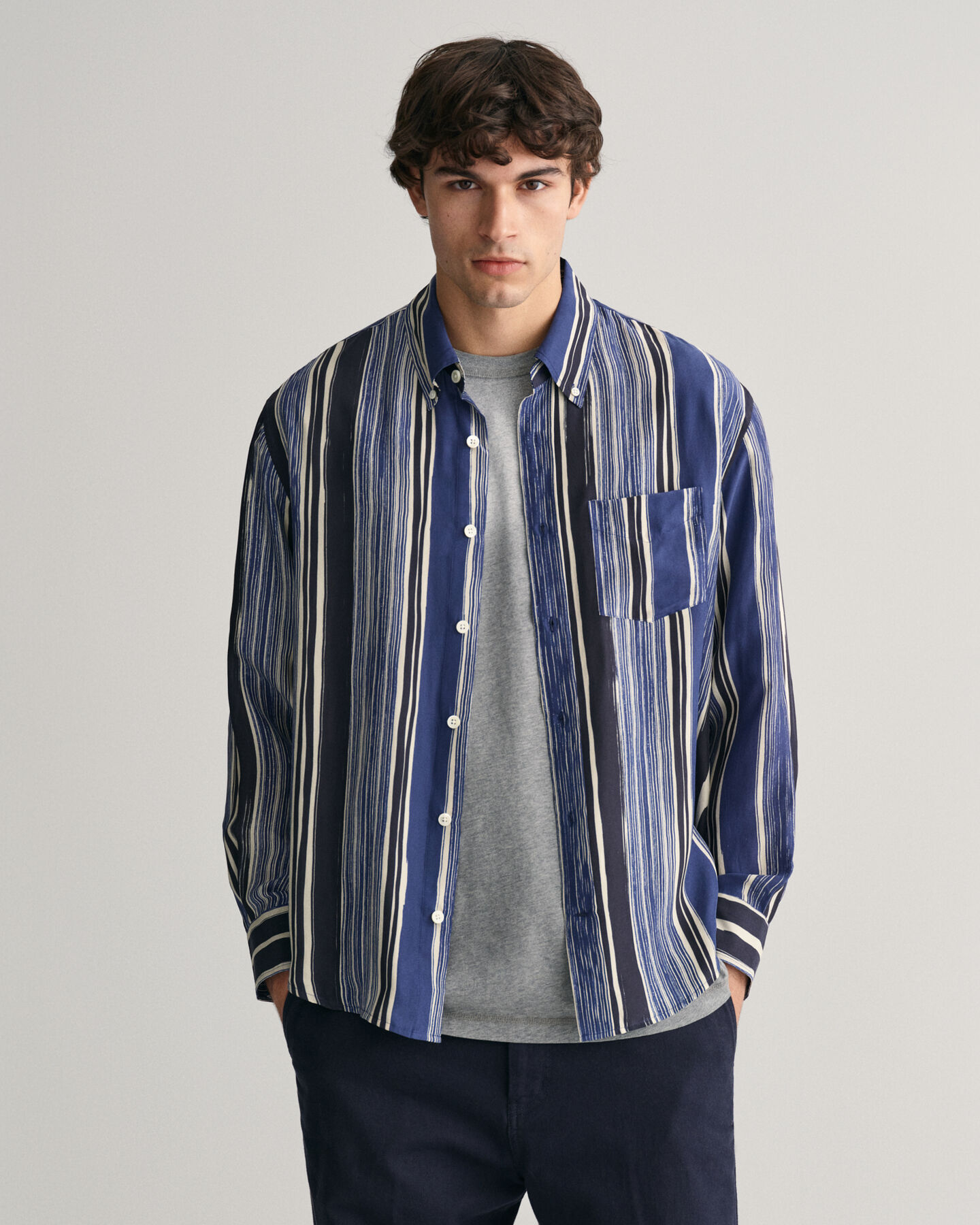 Relaxed fit mönstrad sidenskjorta