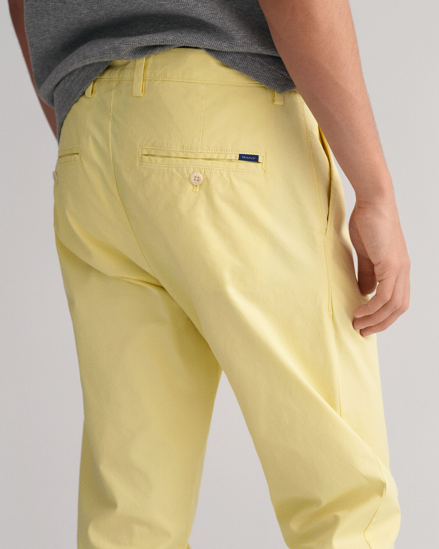 Hallden Slim fit Sunfaded chinos