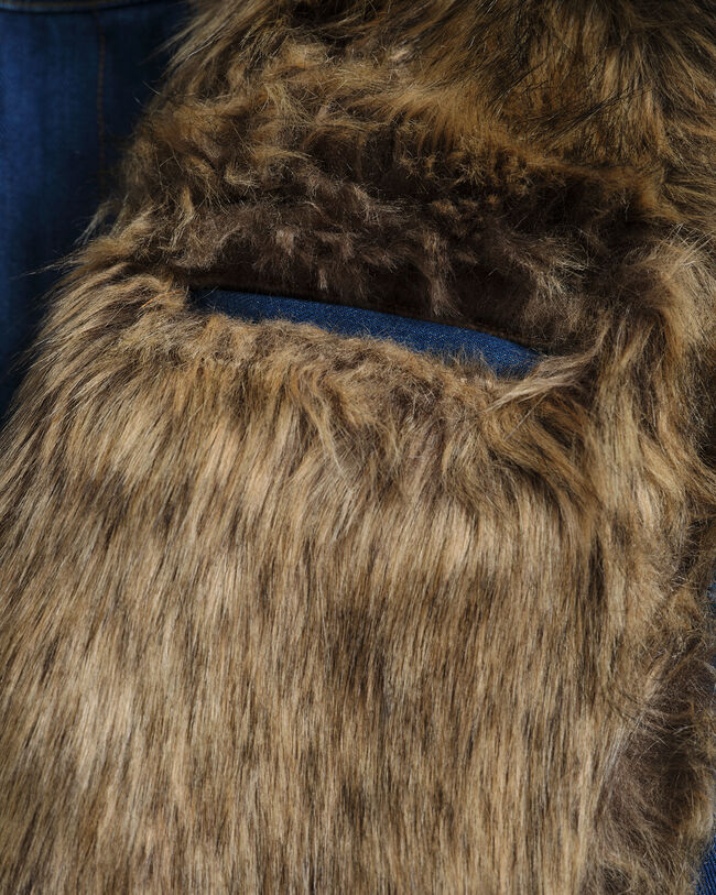 Wrangler x GANT jeansjacka med fuskp&auml;ls