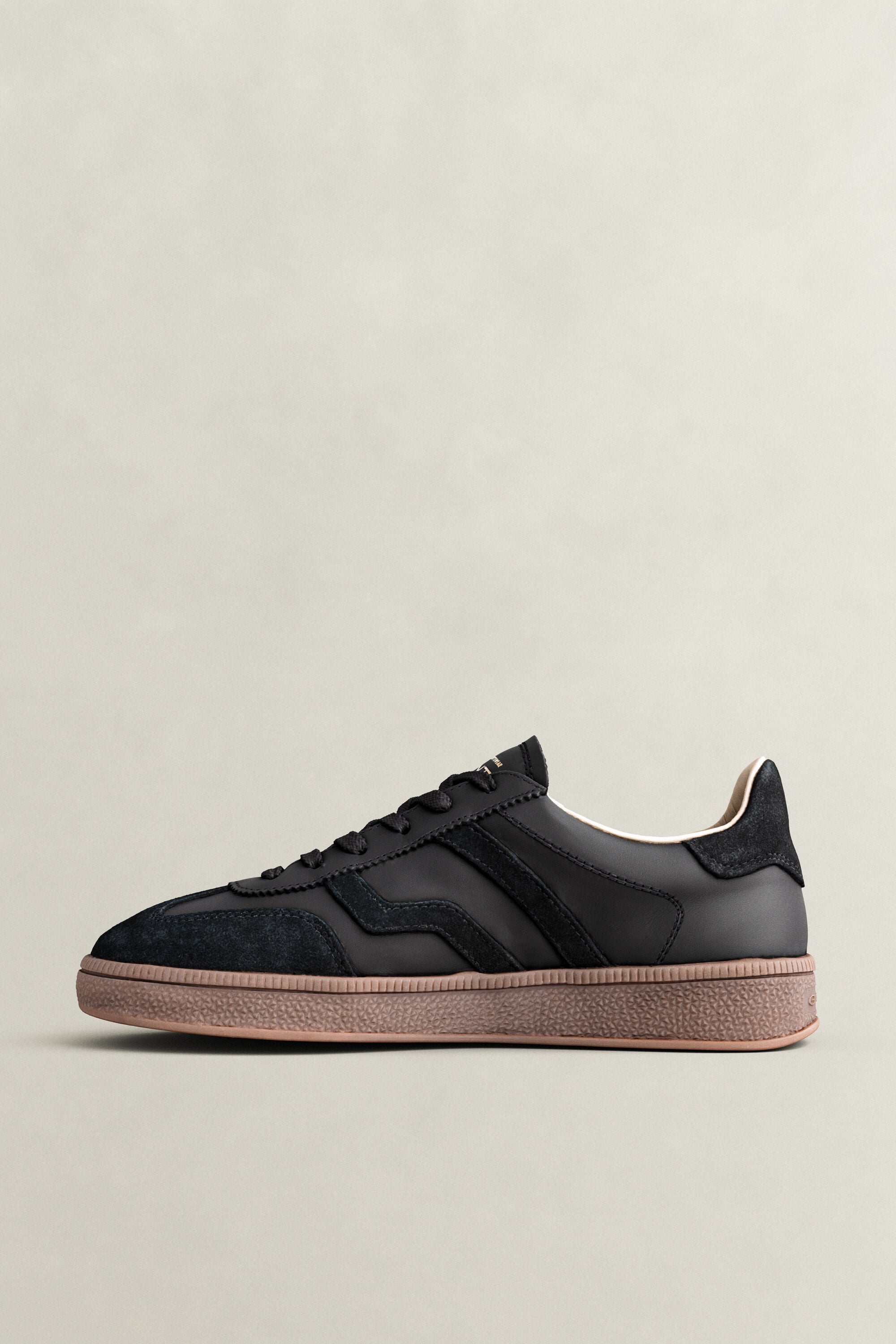 Cuzima sneakers i mocka och läder