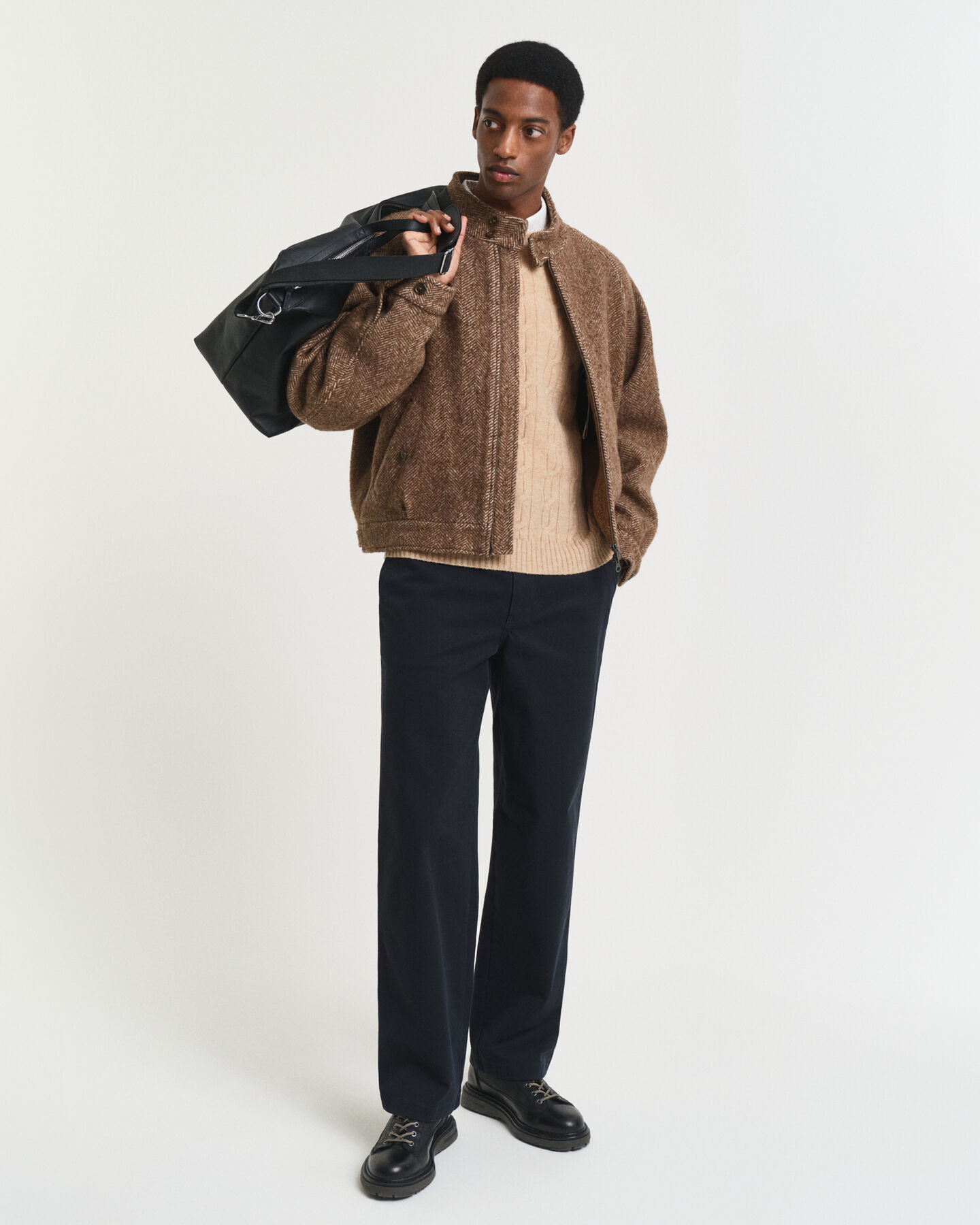 Kabelstickad rundhalsad ylletröja