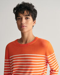 Finstickad randig tr&ouml;ja med rund hals