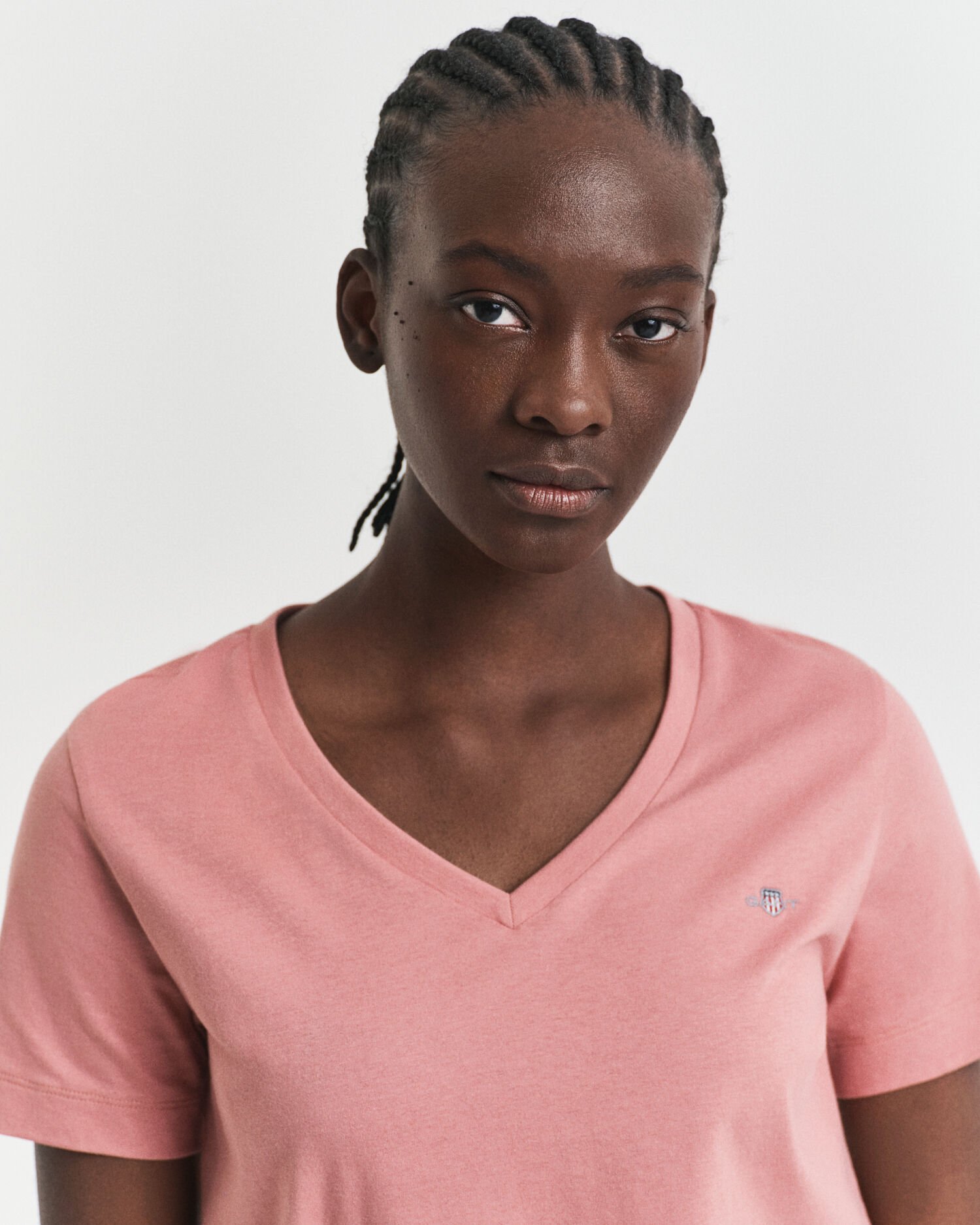 Shield V-ringad T-shirt