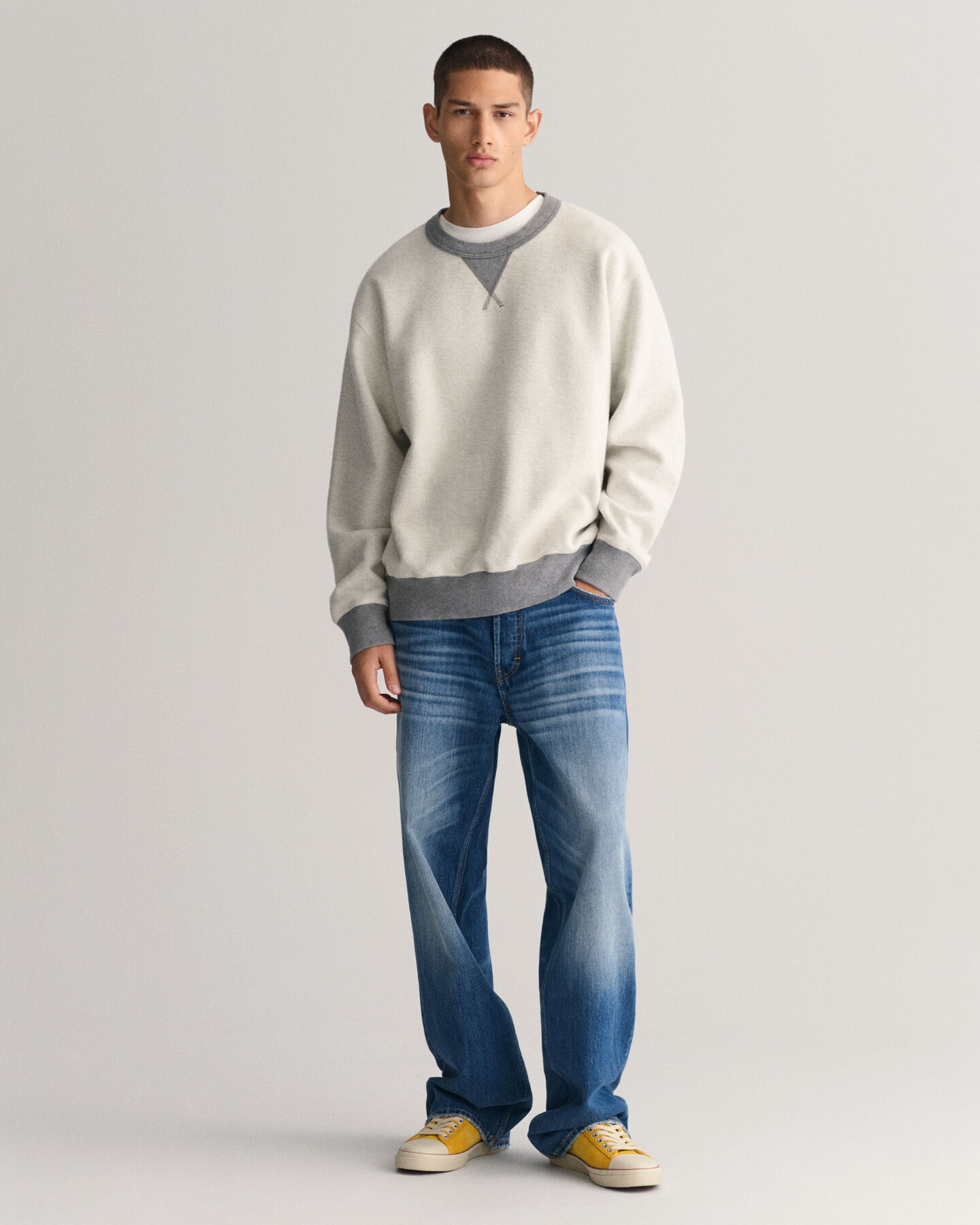 Avig rundhalsad sweatshirt