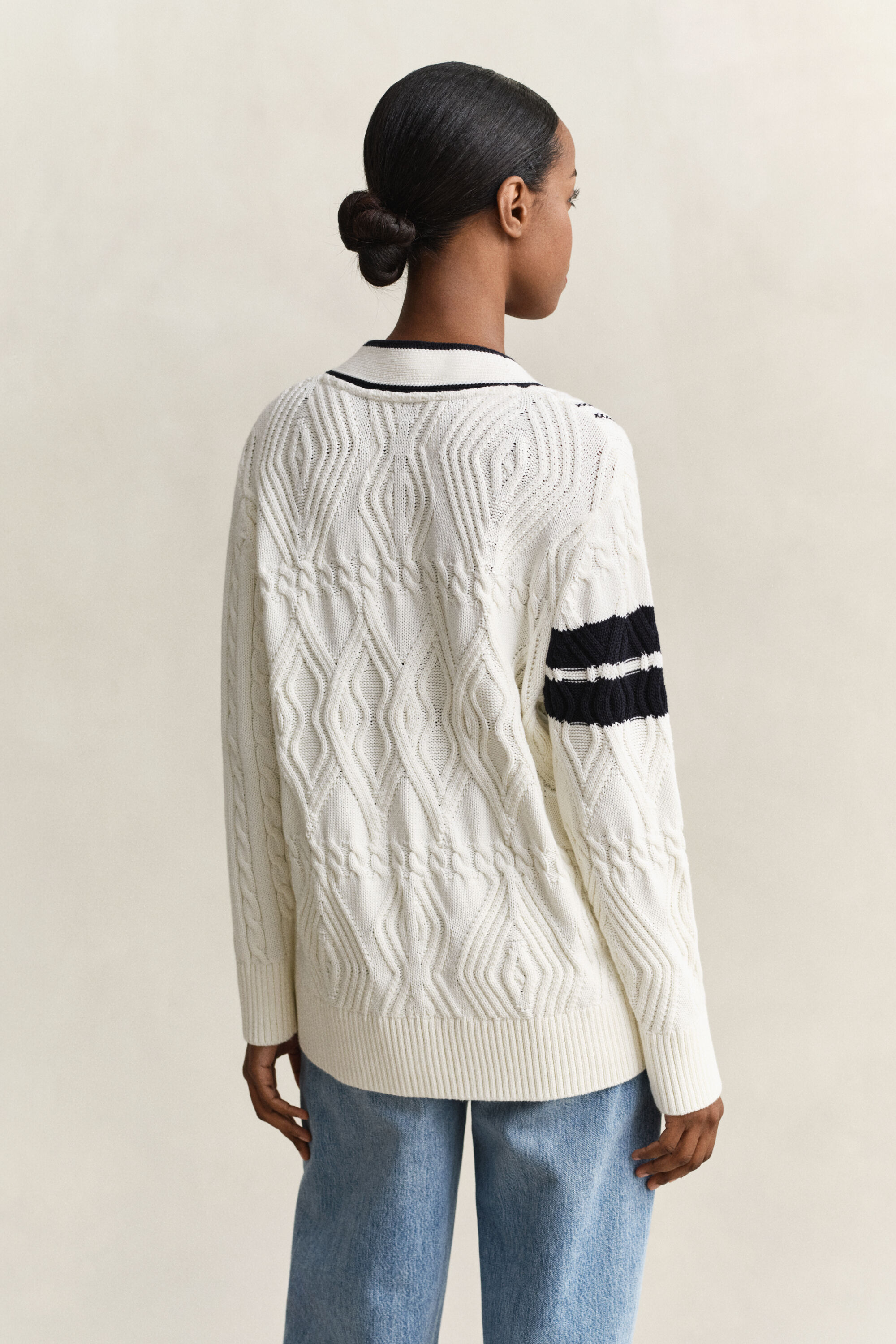 Varsity kabelstickad kofta