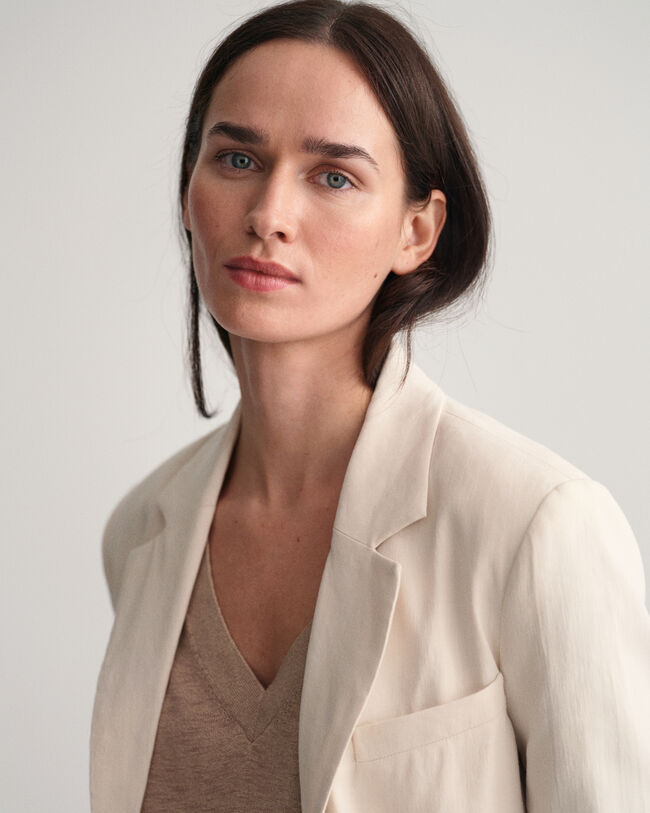 V-ringad slipover i linneblandning