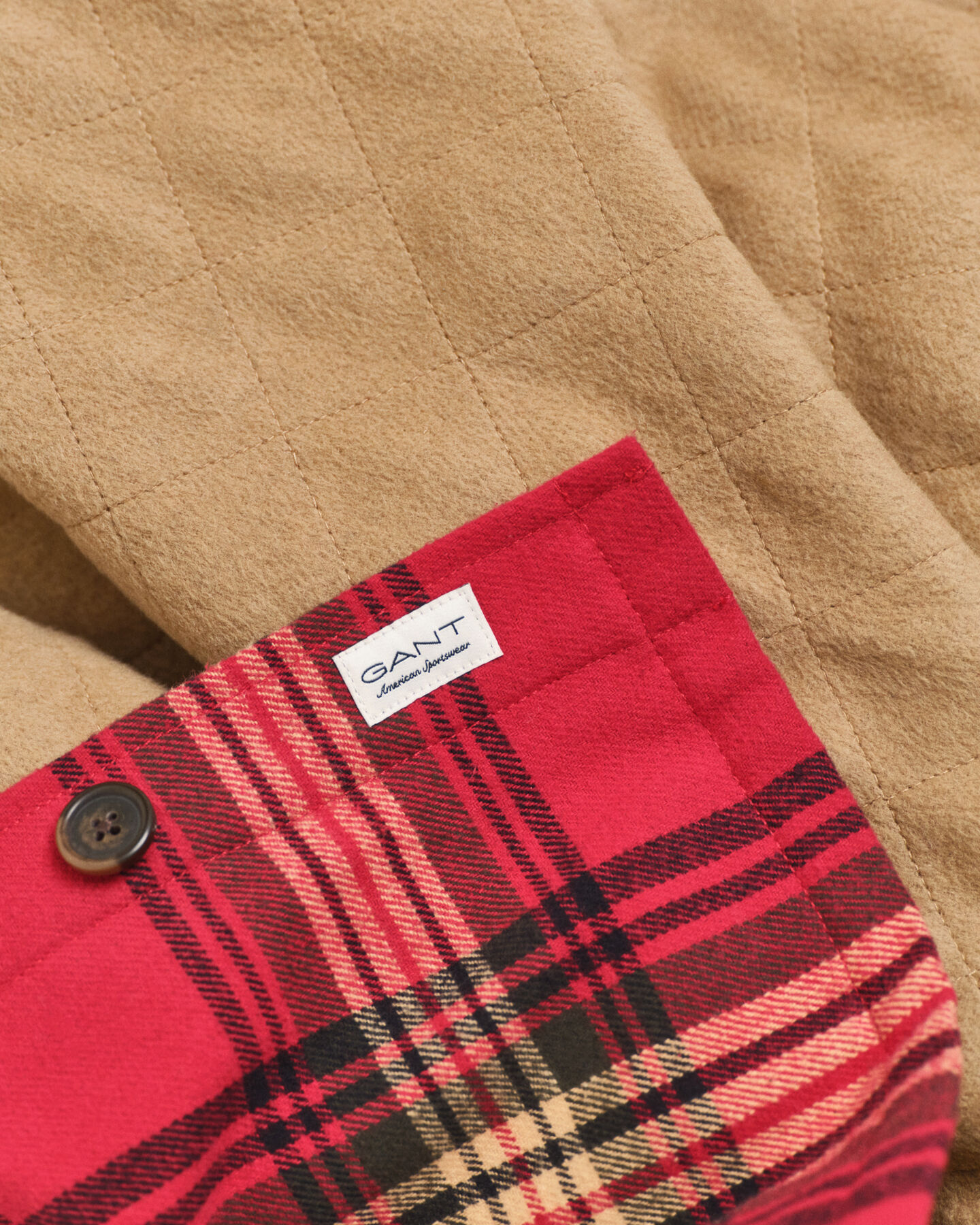 Relaxed fit rutig vadderad skjortjacka