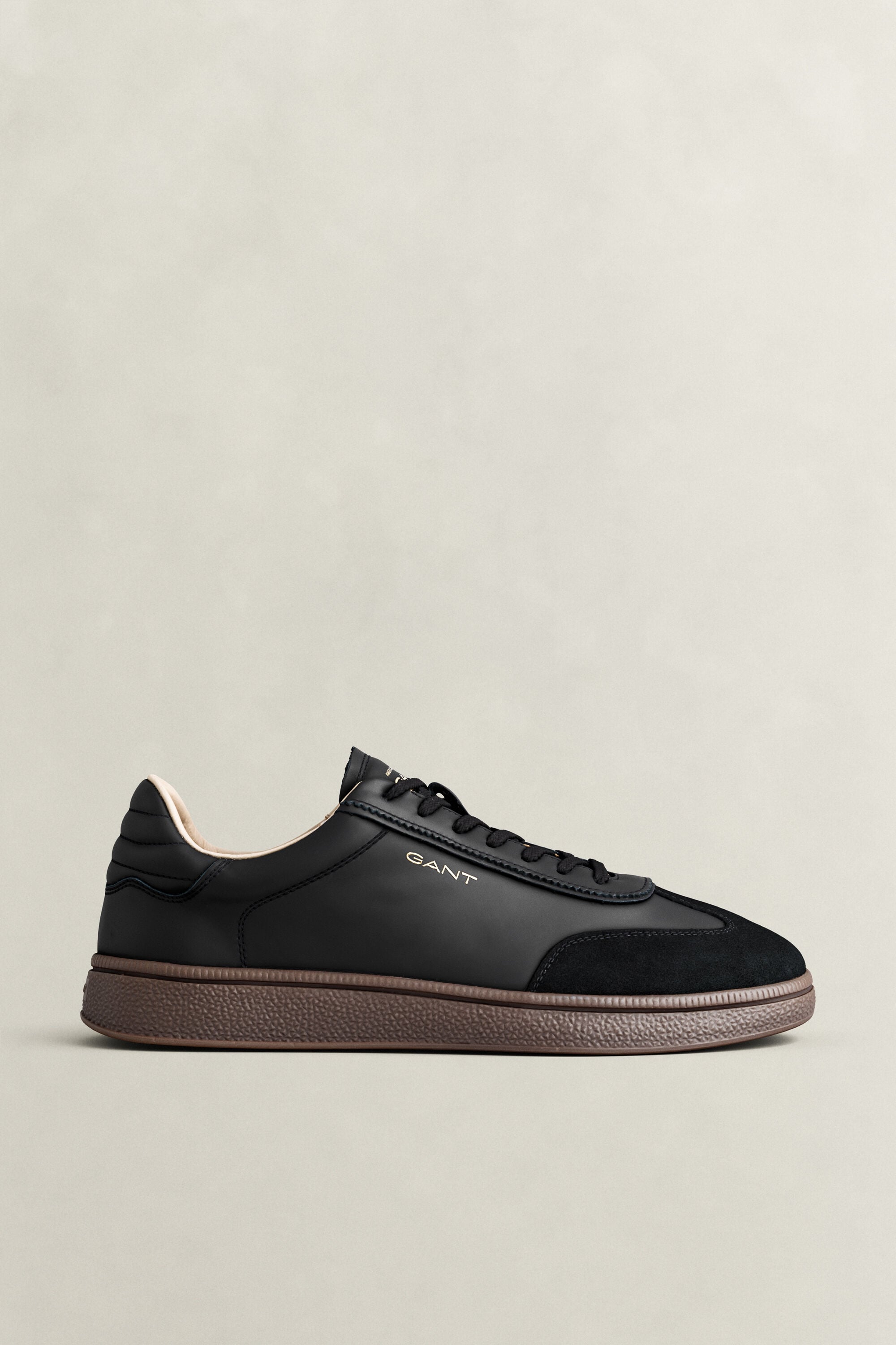 Cuzmo sneakers i läder