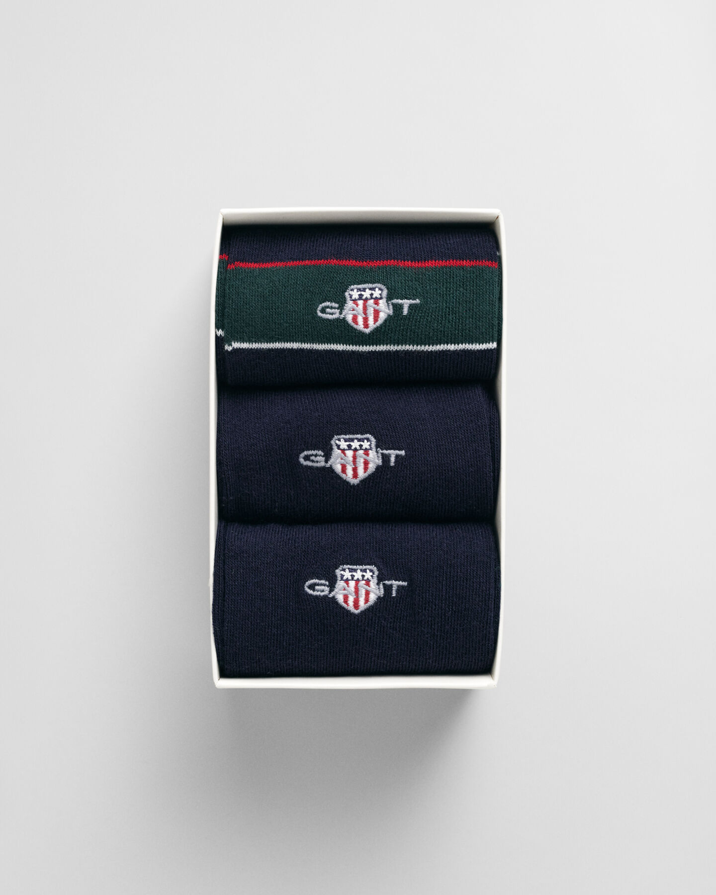 Trepack randiga strumpor i presentf&ouml;rpackning