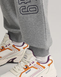 Retro Shield sweatpants