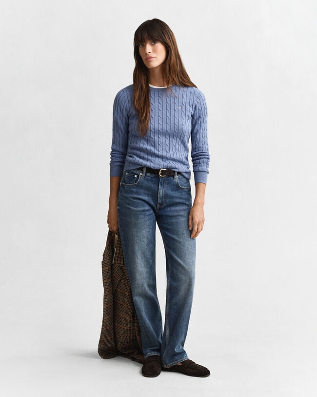 Kabelstickad tröja i bomullsstretch med rund hals