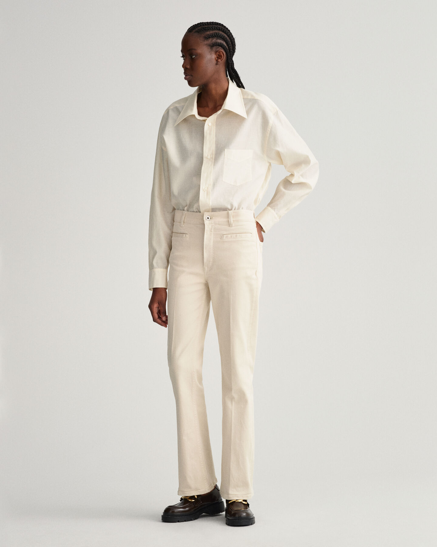 F&auml;rgade utst&auml;llda jeans