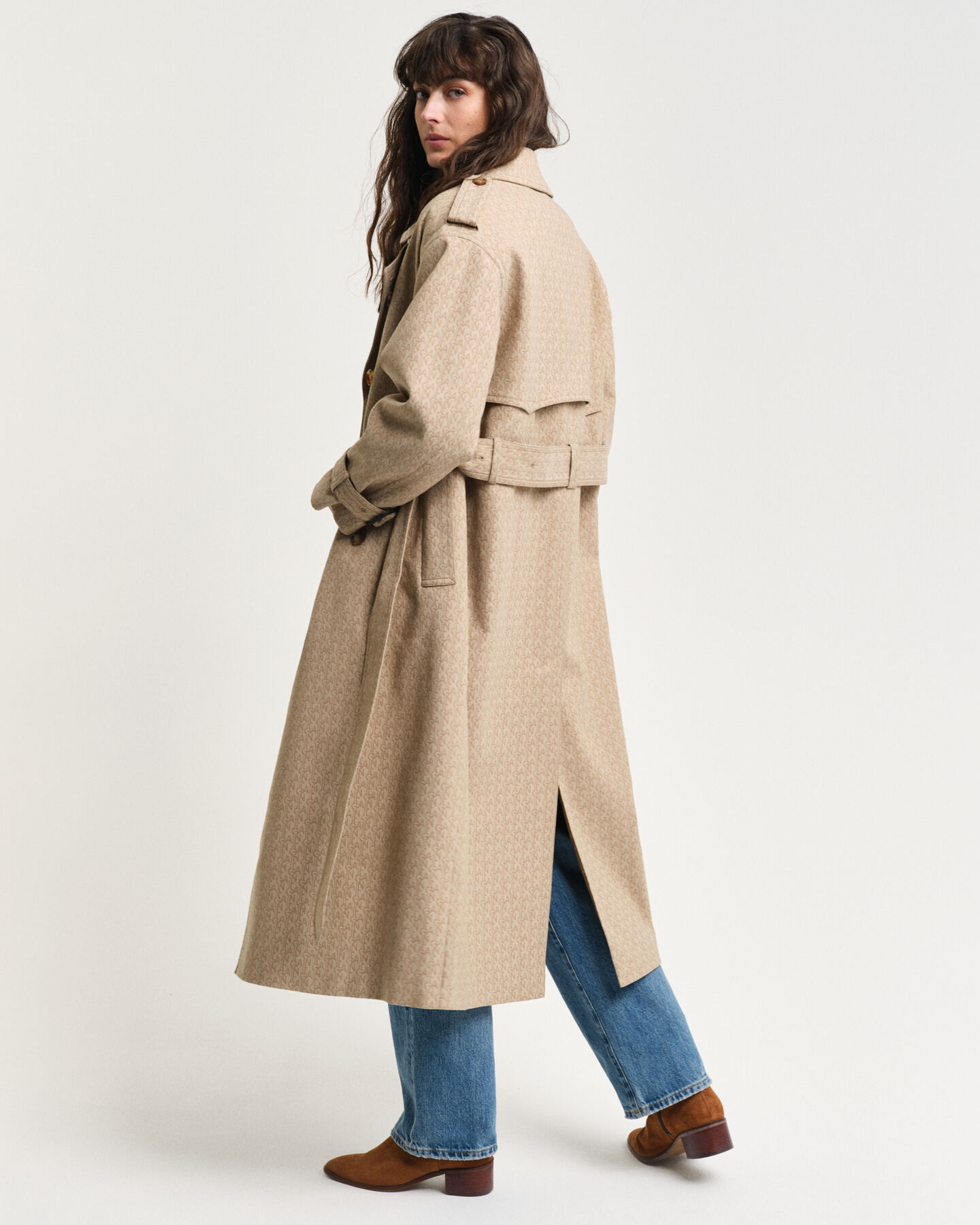 Trenchcoat i jacquard med monogram
