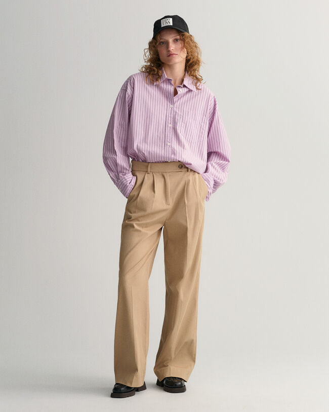 Relaxed fit chinos med h&ouml;g midja