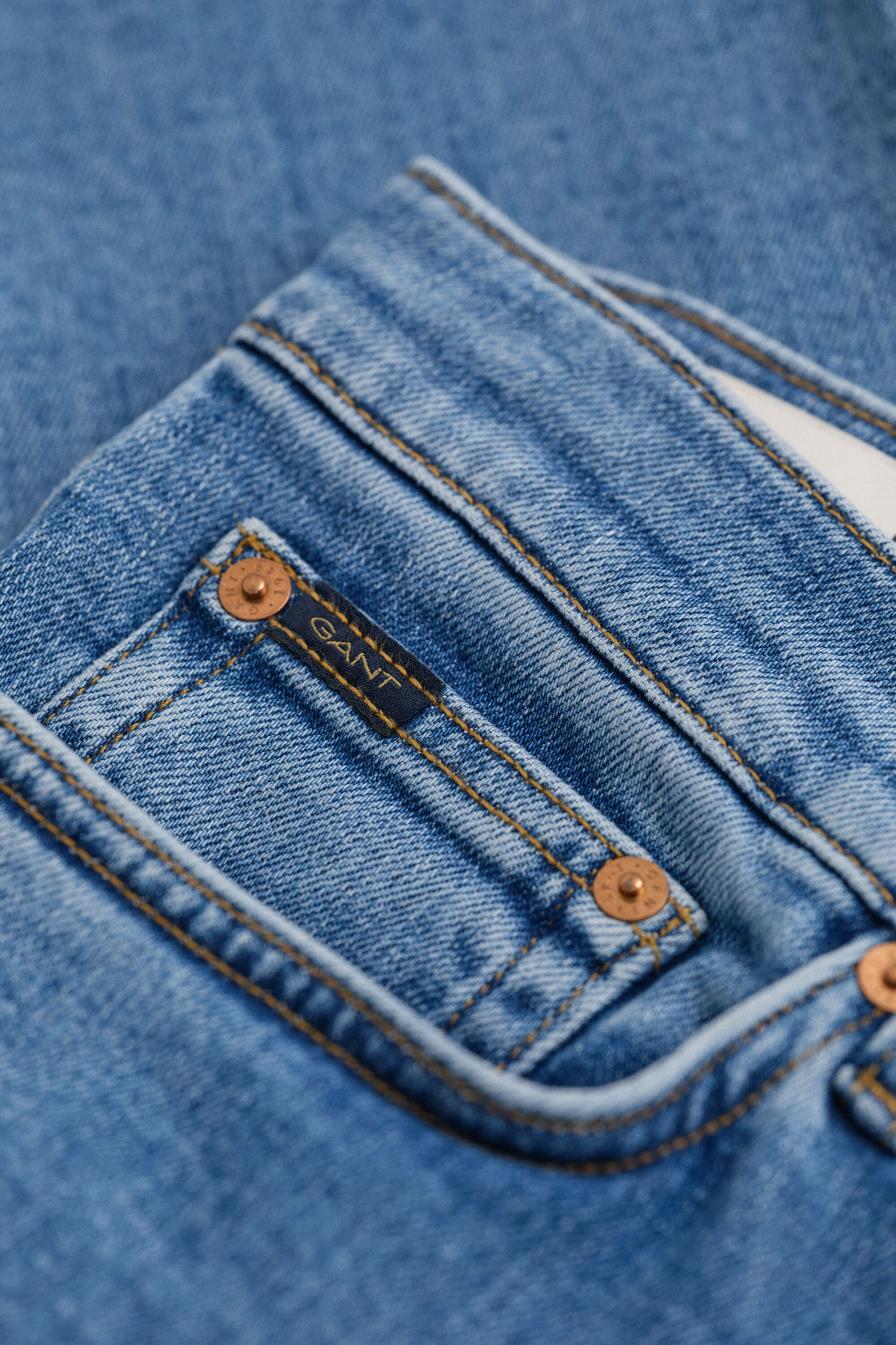 Slim fit jeans i stilren tvätt