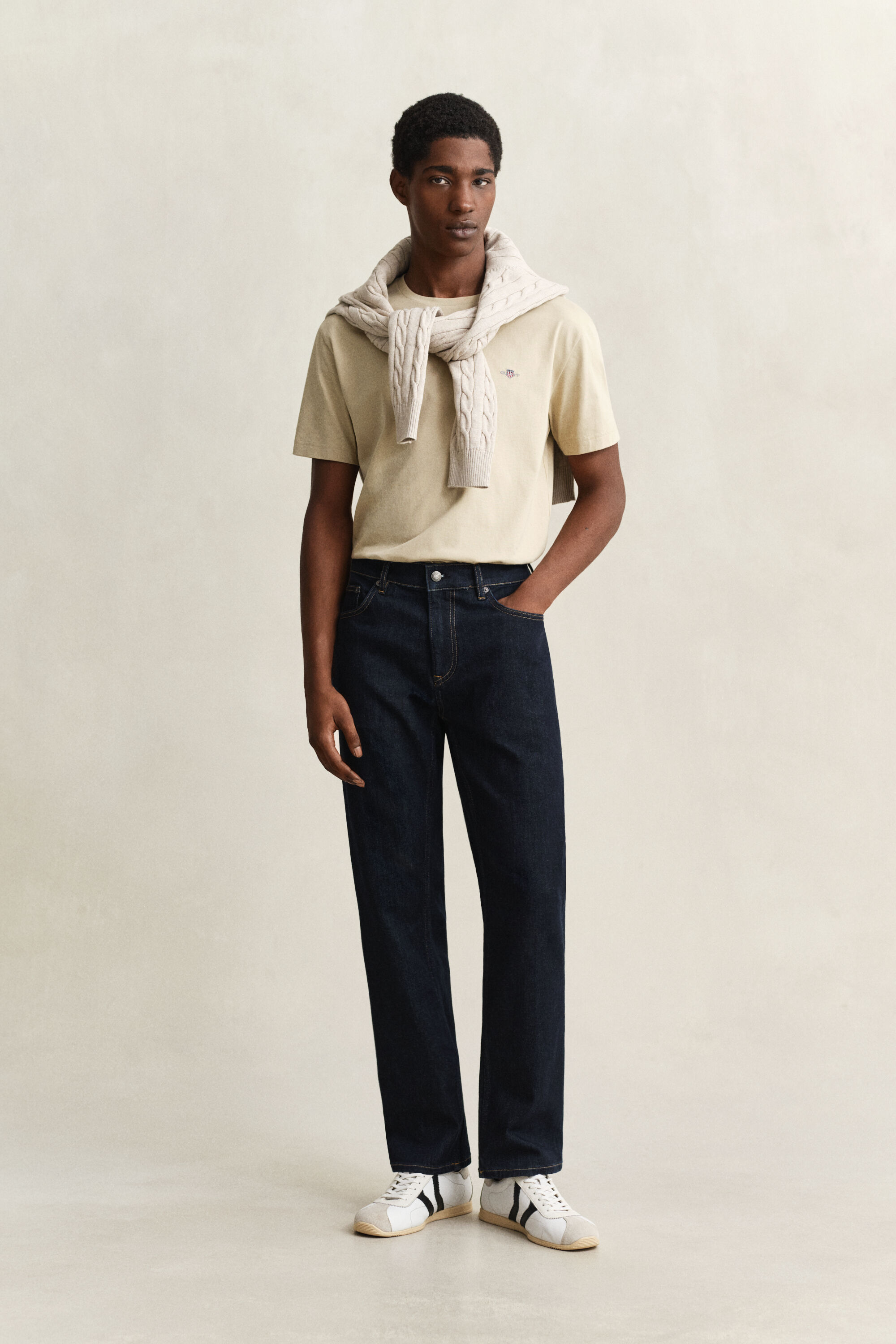 Regular fit jeans i stilren tvätt