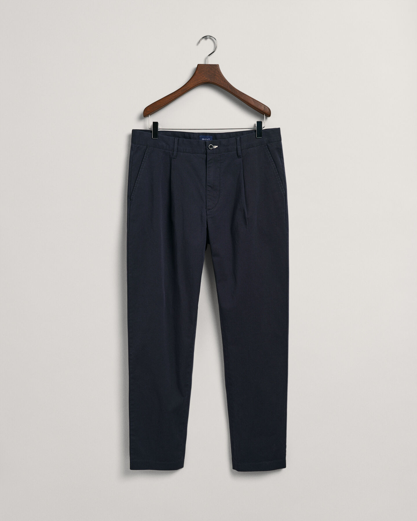Slim fit twillchinos med veck