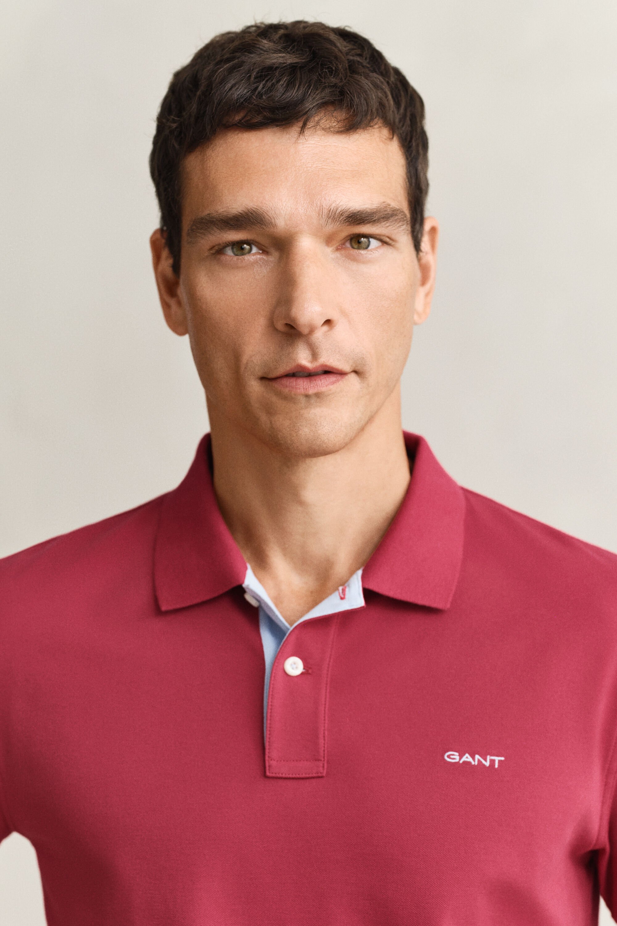 Kontrastfärgad pikétröja