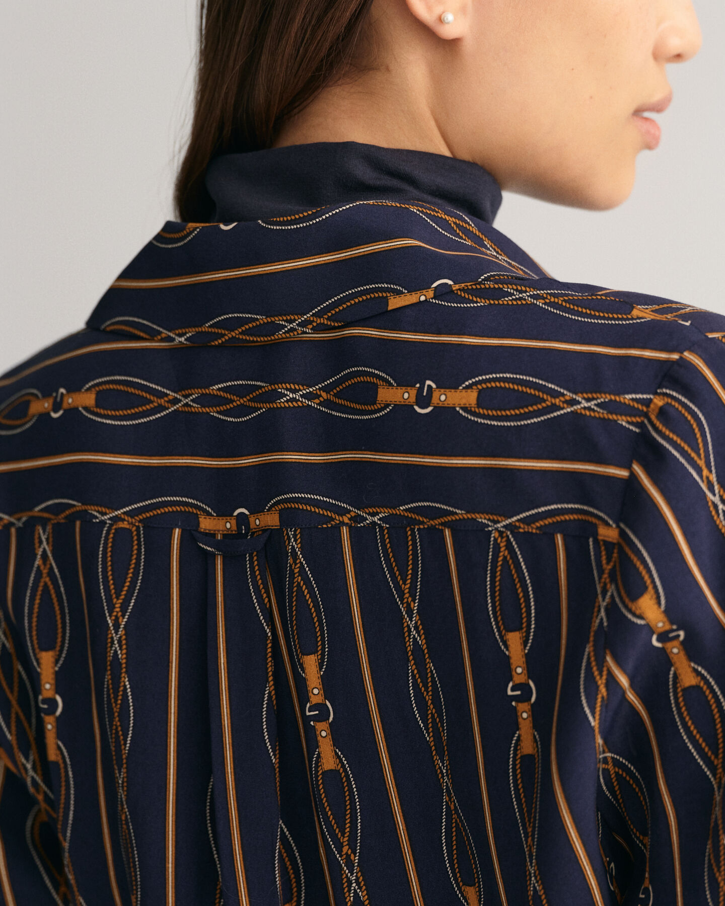 Regular fit randig omlottklänning