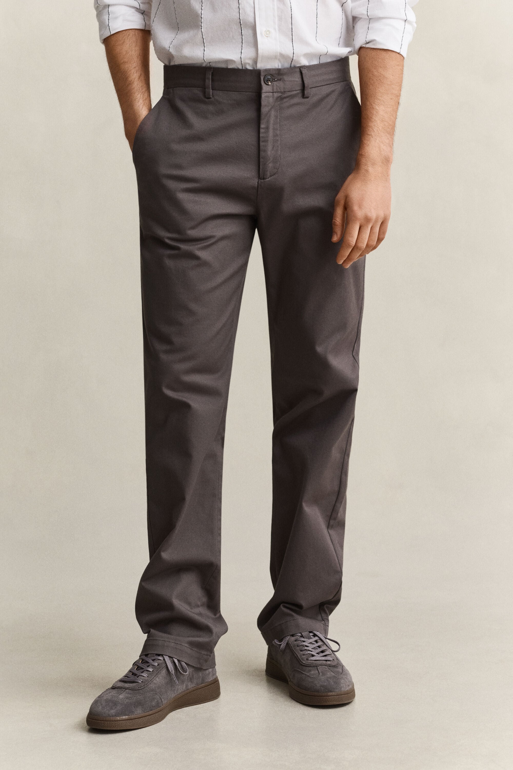Eleganta chinos med regular fit