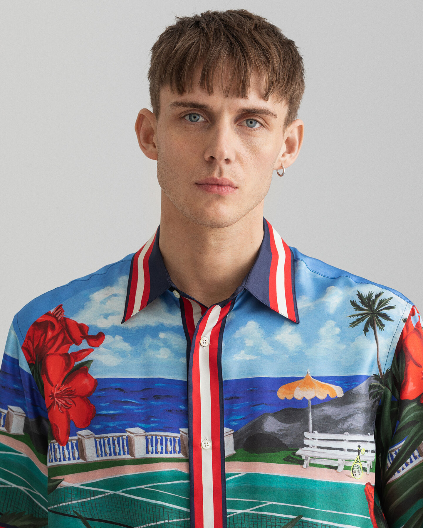 Relaxed fit Scenery sidenskjorta med kort ärm