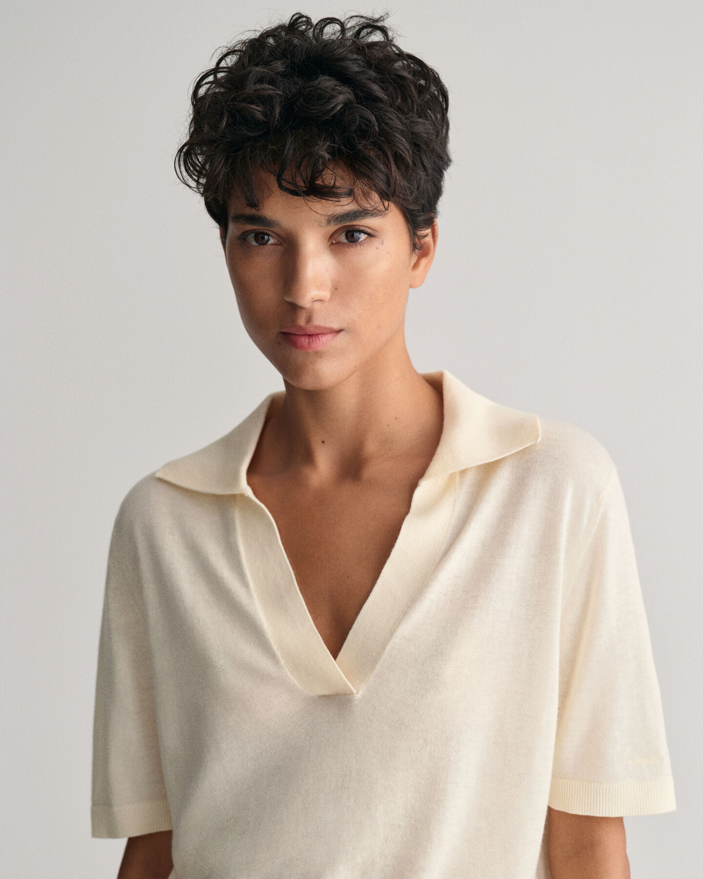 Finstickad kort&auml;rmad Rugger