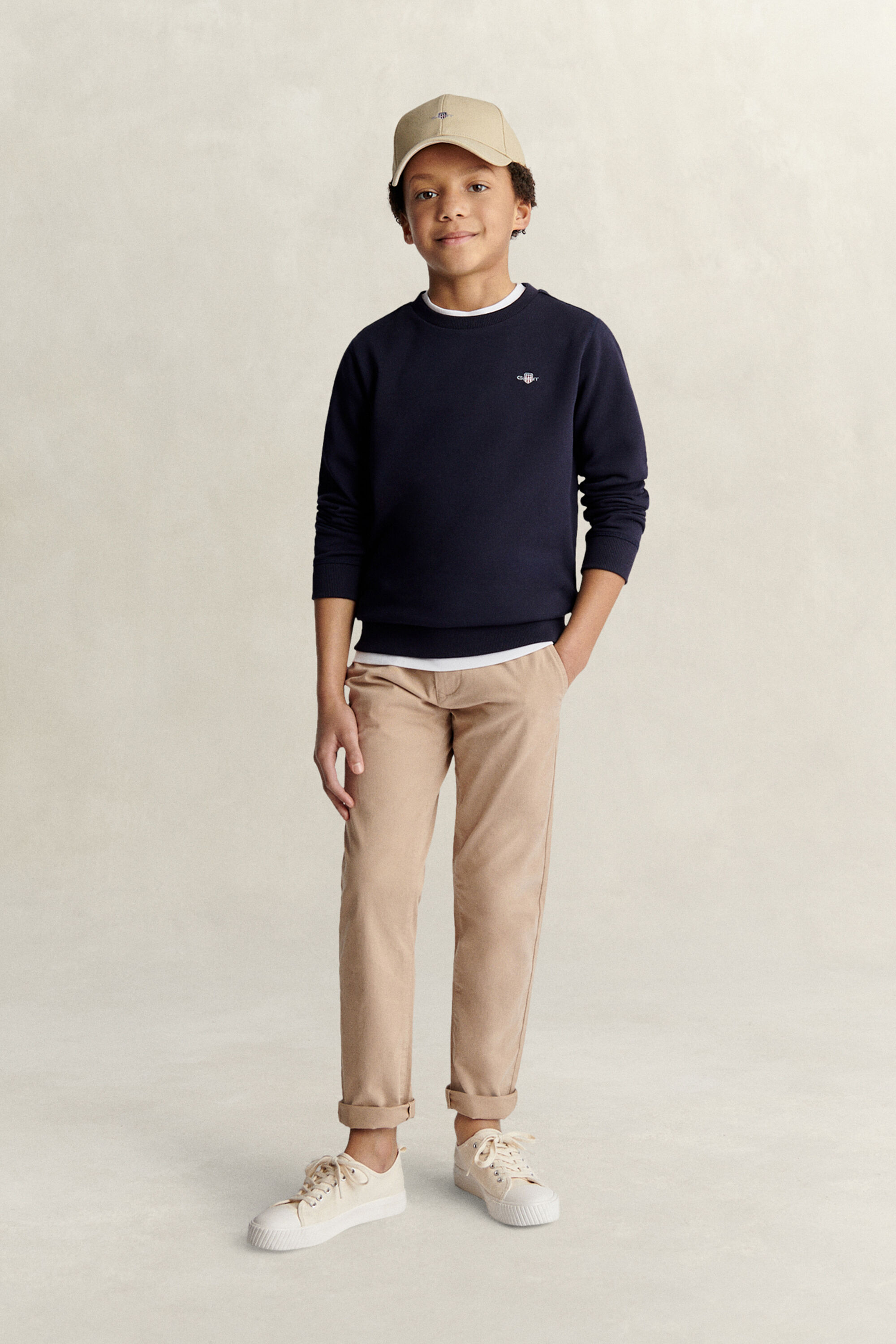 Teens sweatshirt med sköldemblem