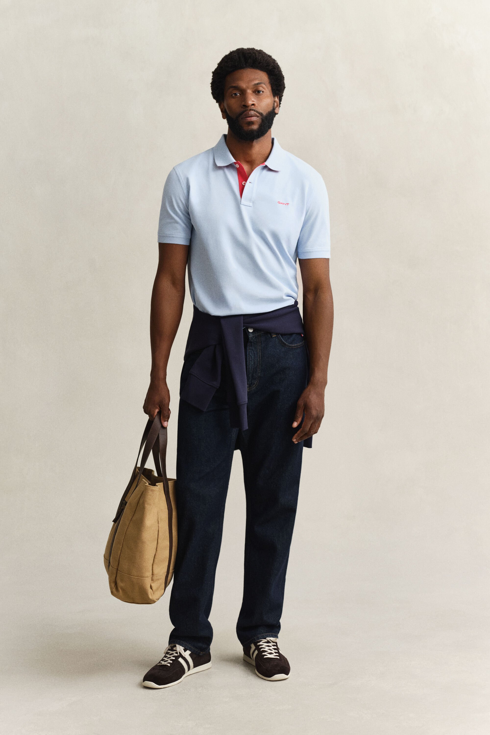 Kontrastfärgad pikétröja