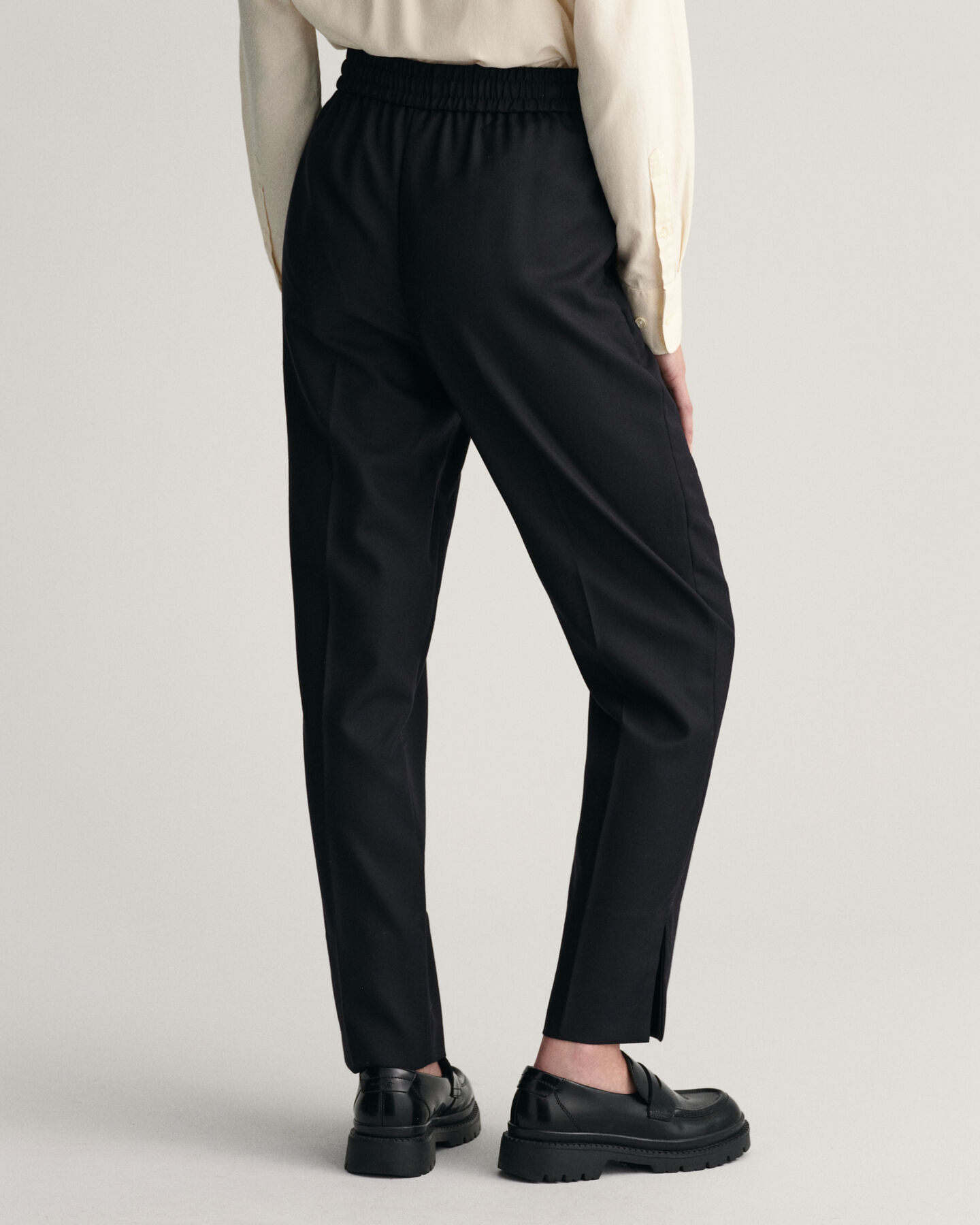 Avsmalnande dra p&aring;-byxor