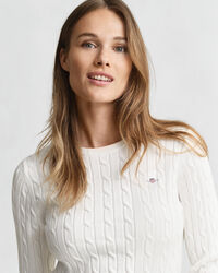 Kabelstickad tröja i bomullsstretch med rund hals