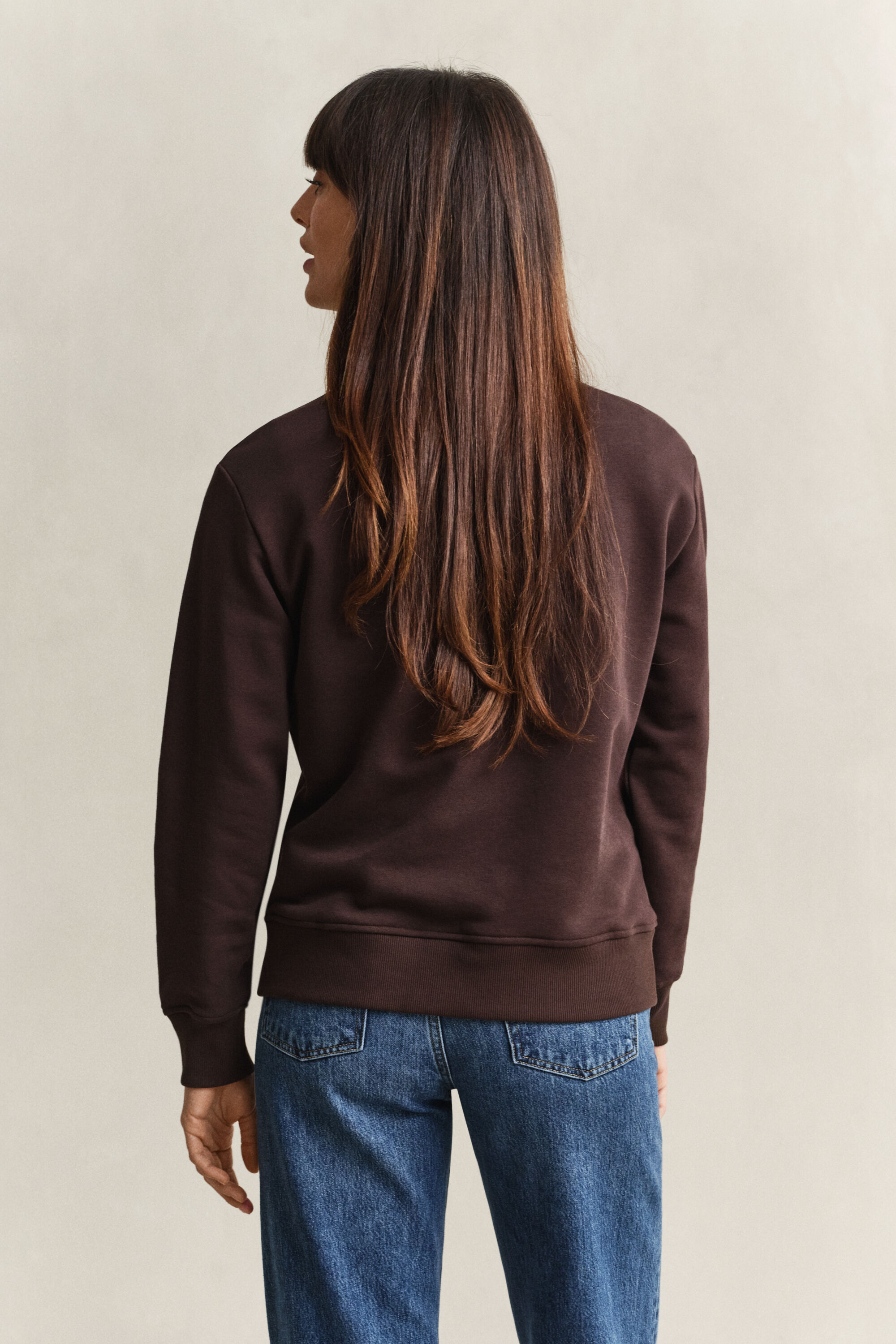 Sweatshirt med sköldemblem