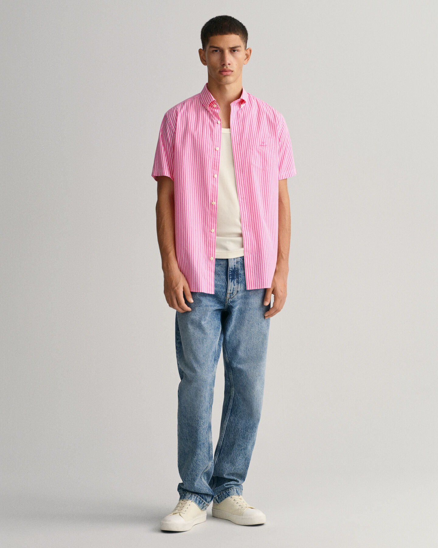 Regular fit randig kortärmad skjorta i bomullspoplin