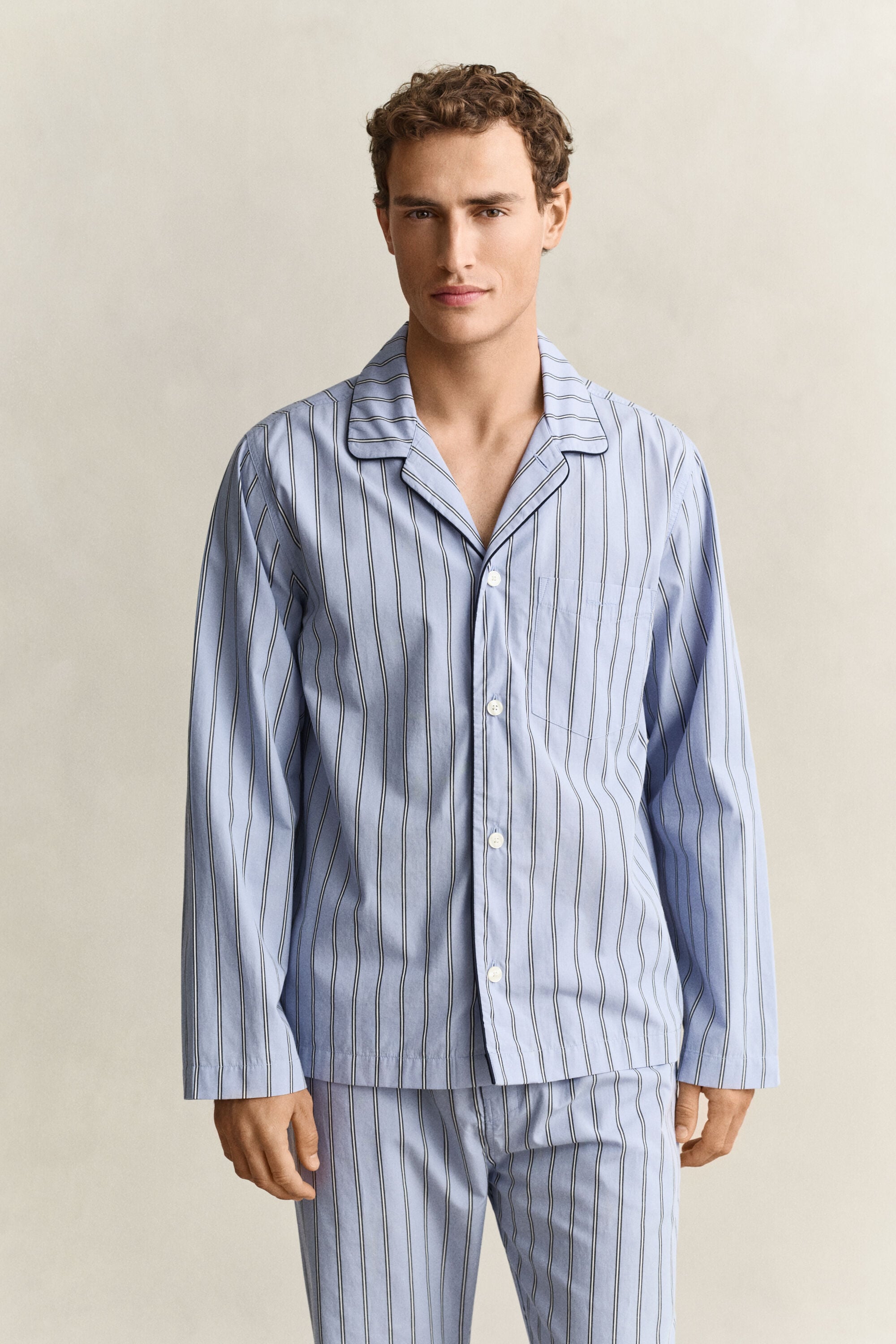 Pyjamasset i randig poplin