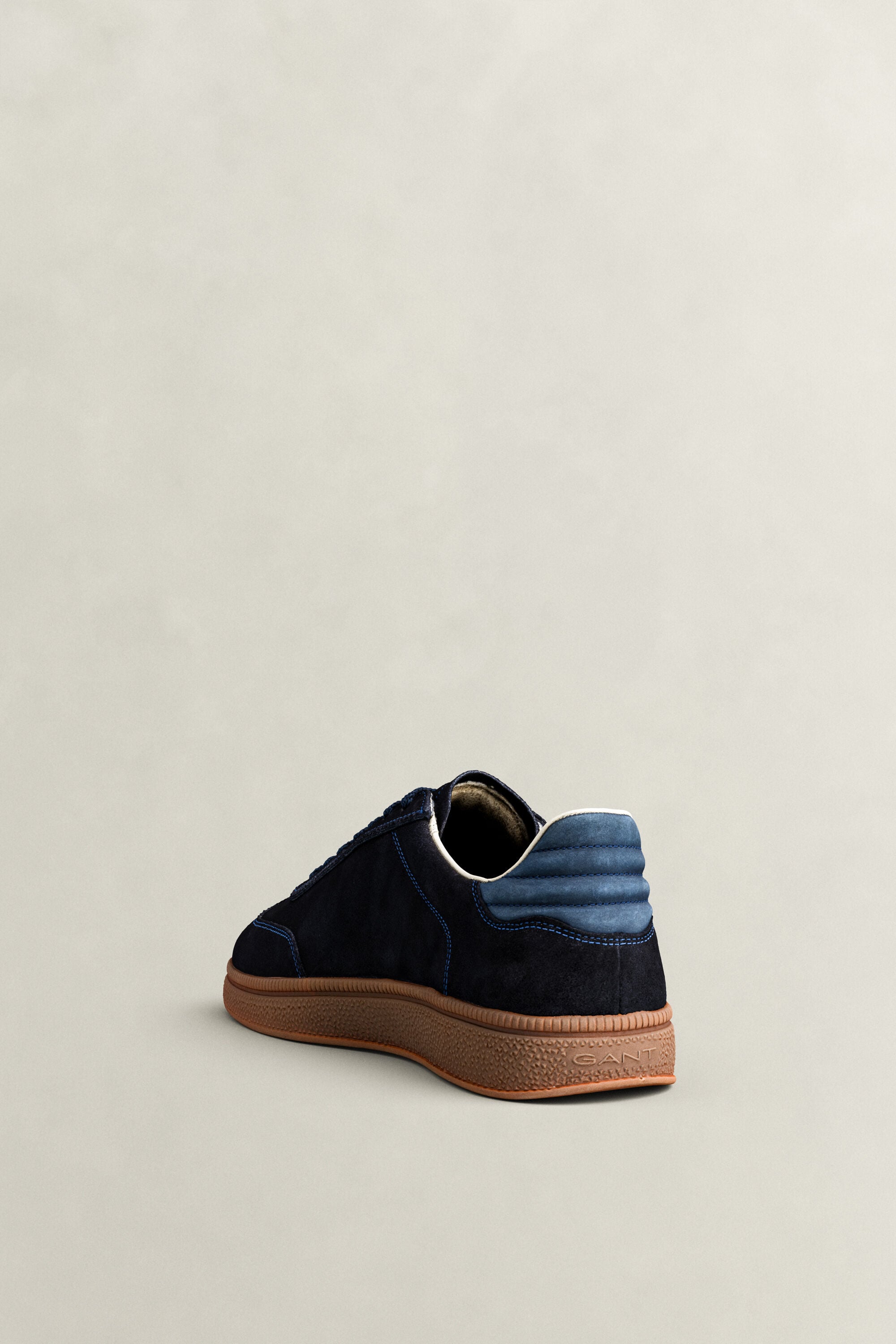 Cuzmo sneakers i mocka