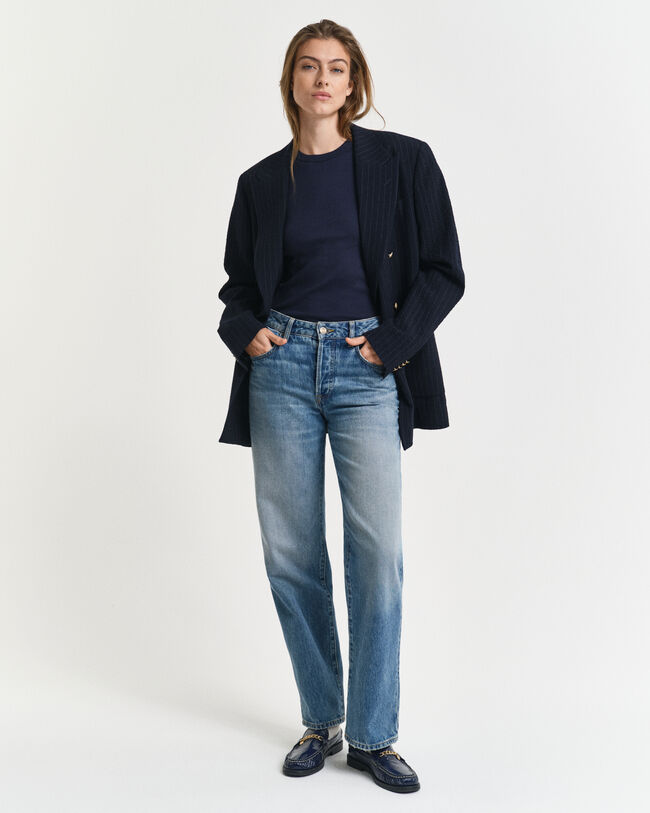 Ribbstickat linne med hög hals