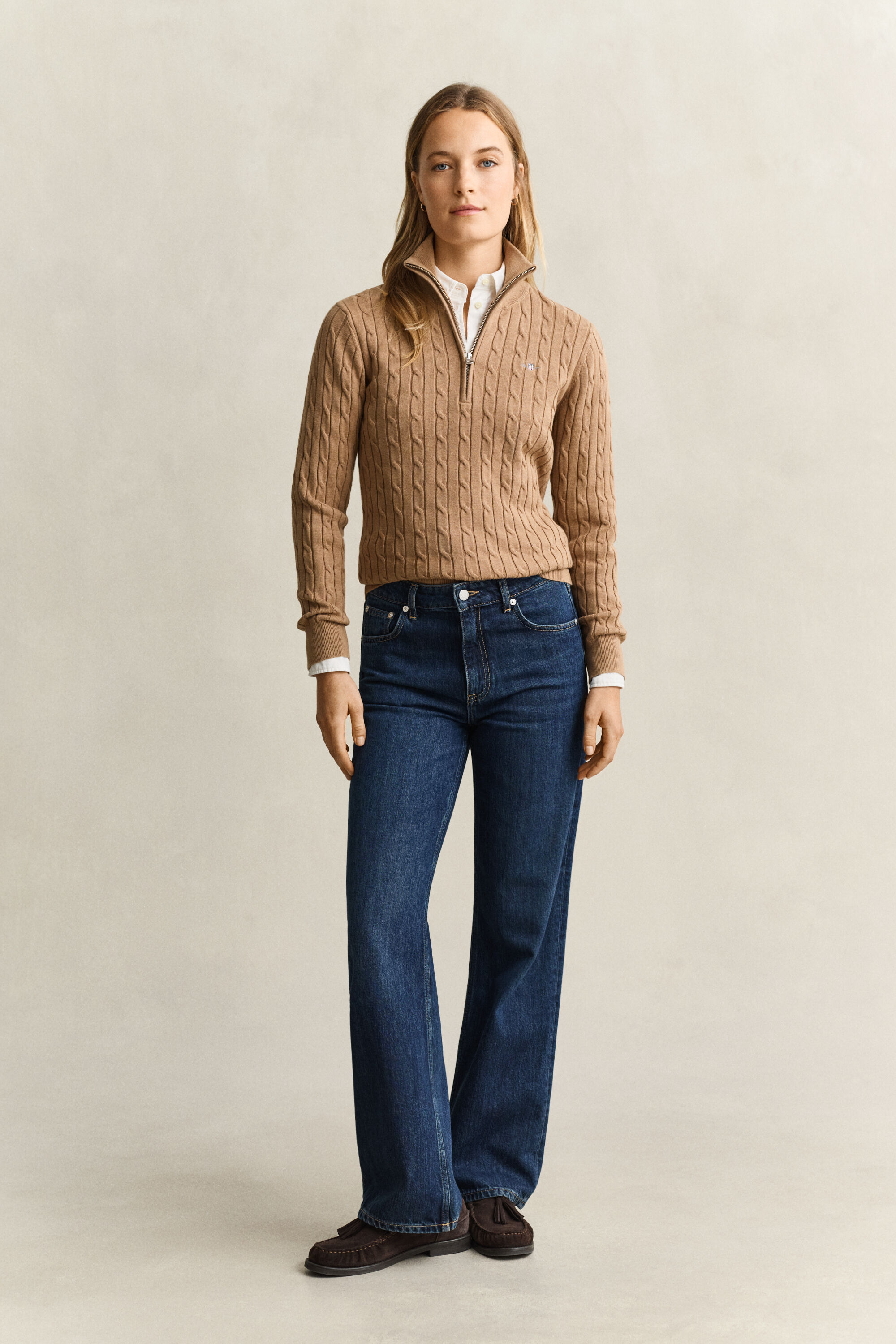 Stretchig kabelstickad tröja med half-zip