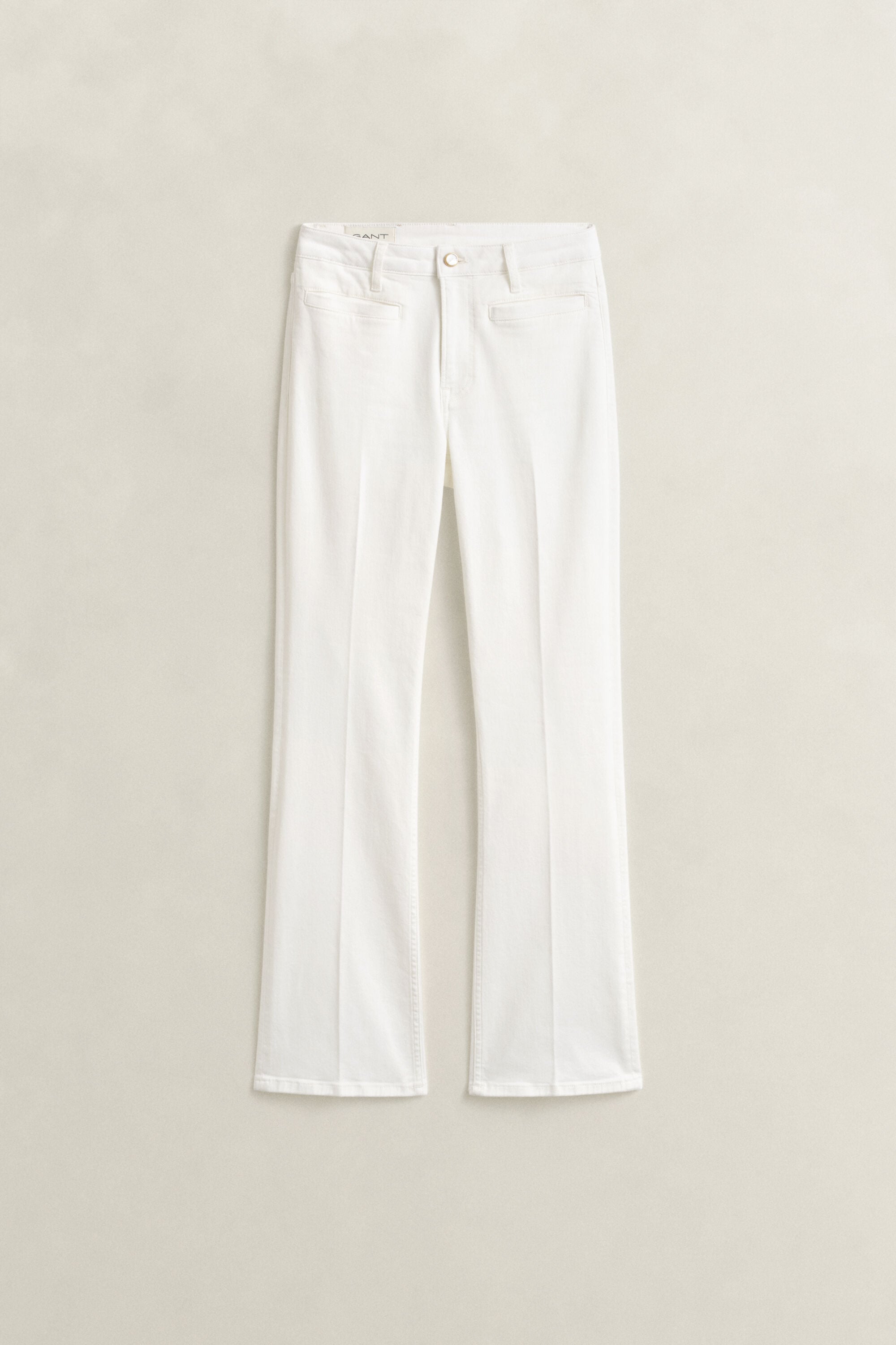 Utställda jeans med monogram