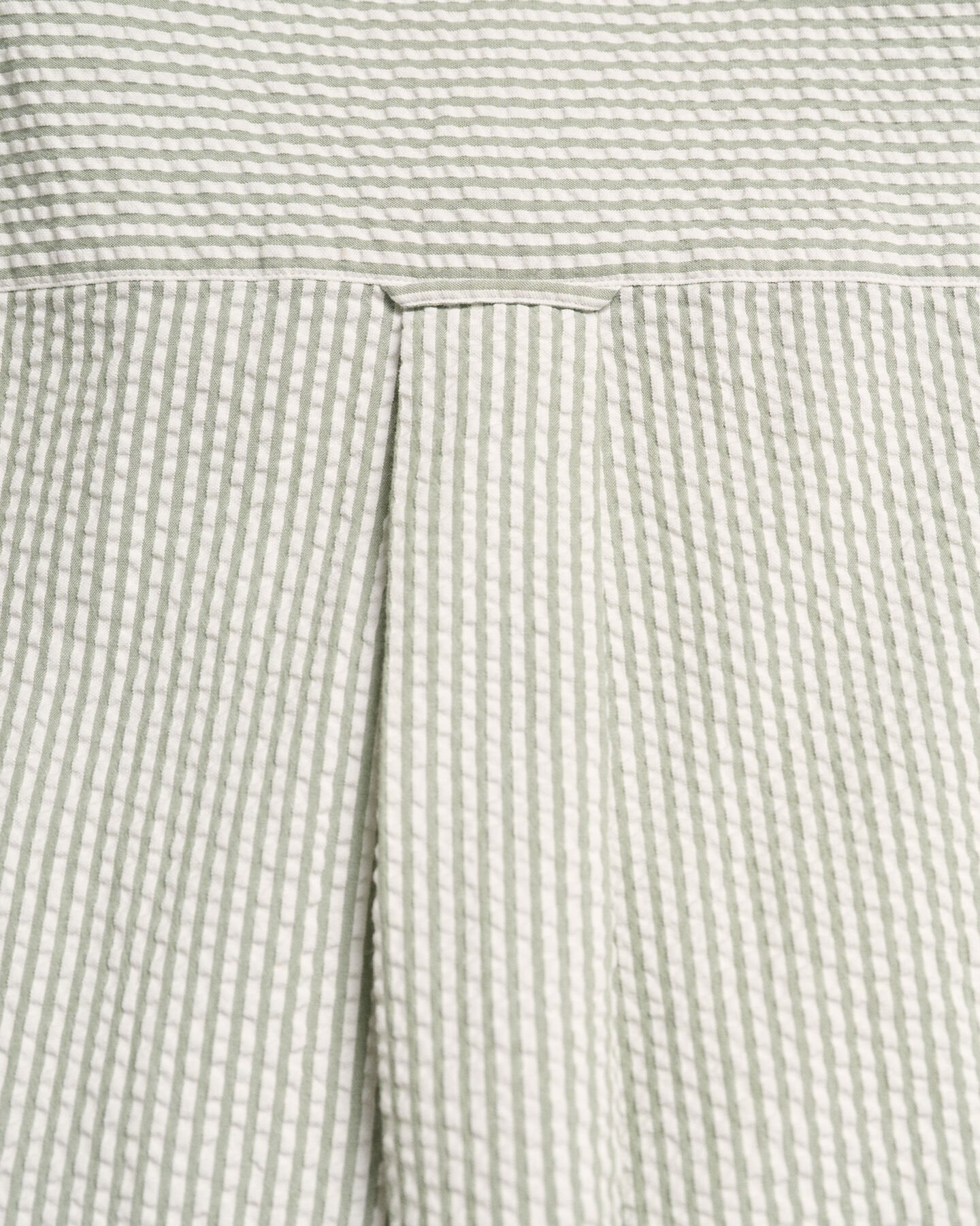 Regular fit Seersucker kort&auml;rmad skjorta