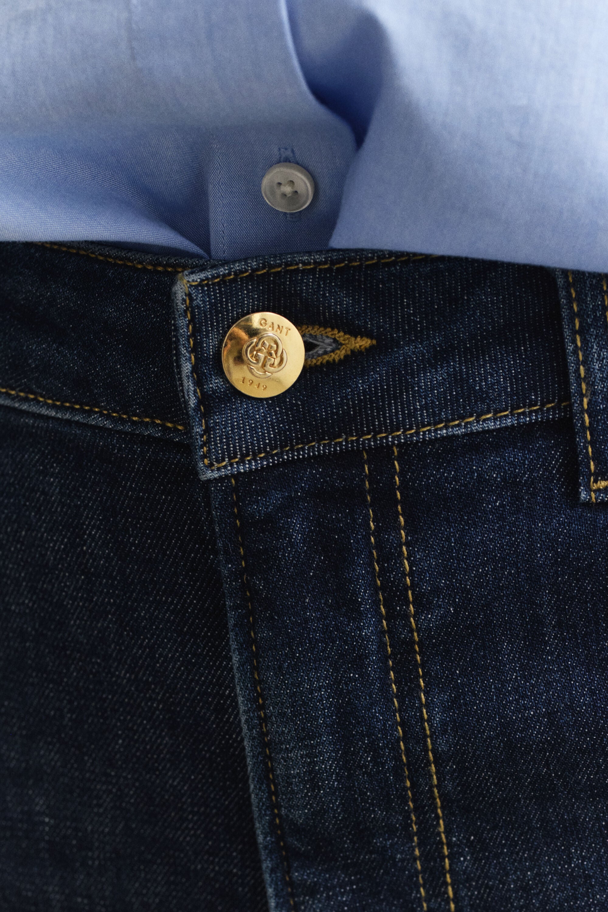 Slim utställda jeans med veck